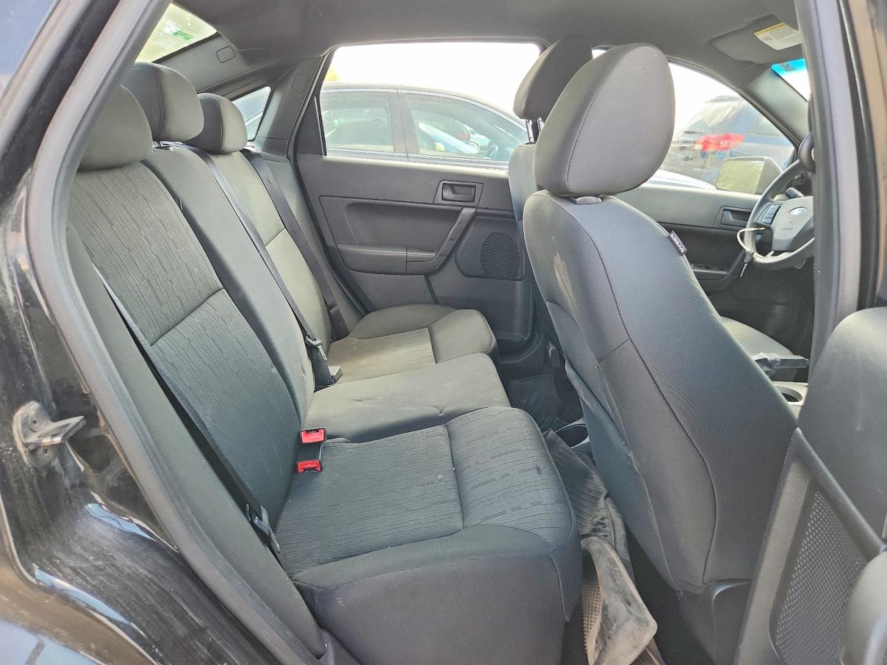 2010 Ford Focus Se Black vin: 1FAHP3FN6AW267473