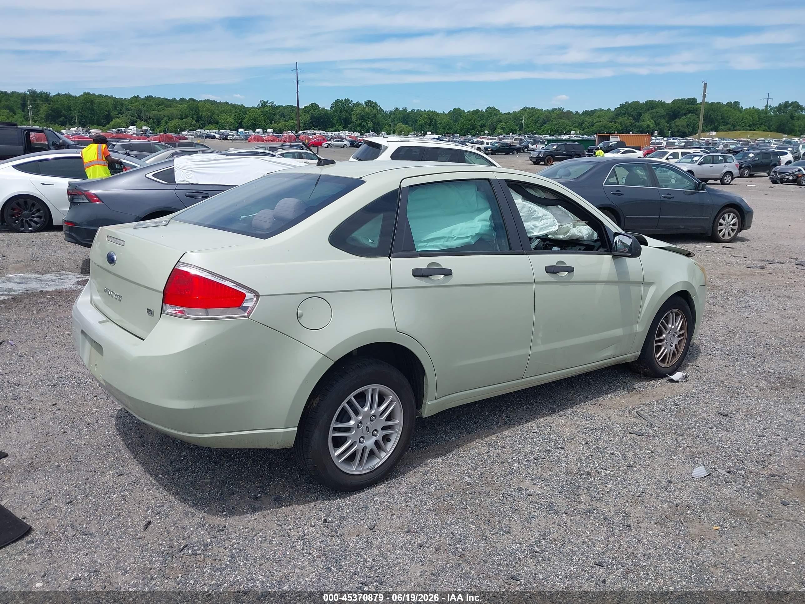 2010 Ford Focus Se Green vin: 1FAHP3FN6AW287383