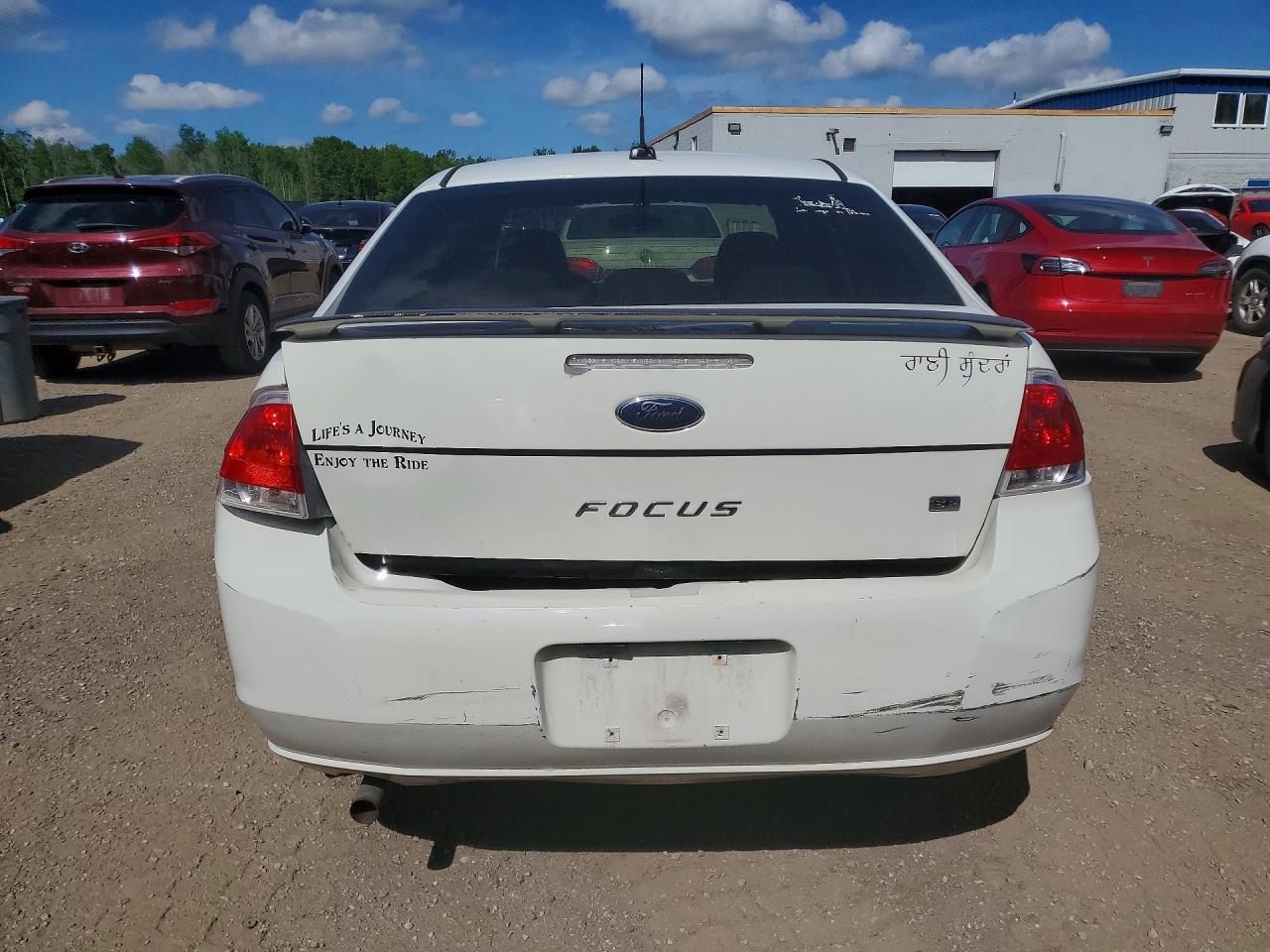 2011 Ford Focus Se White vin: 1FAHP3FN6BW104484
