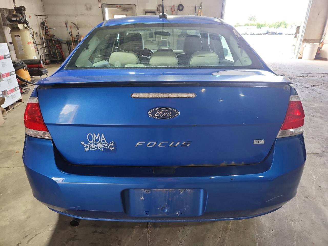 2011 Ford Focus Se Blue vin: 1FAHP3FN6BW126288