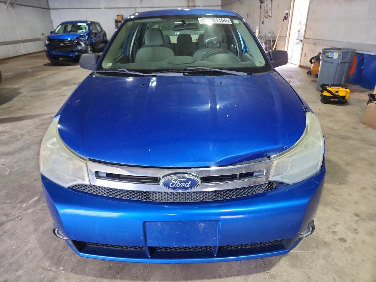 2011 Ford Focus Se Blue vin: 1FAHP3FN6BW126288