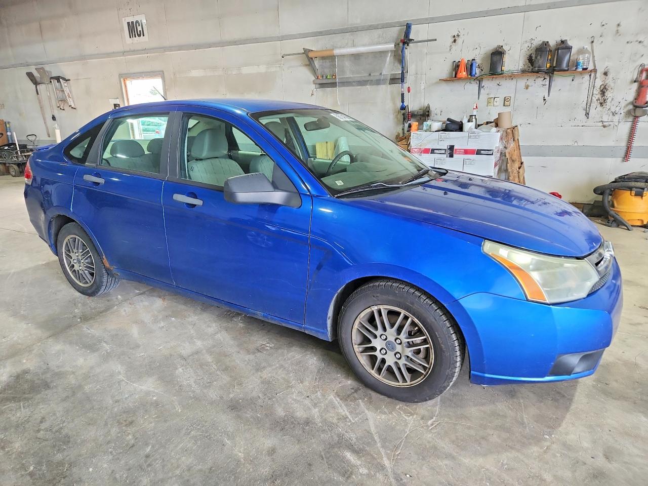 2011 Ford Focus Se Blue vin: 1FAHP3FN6BW126288