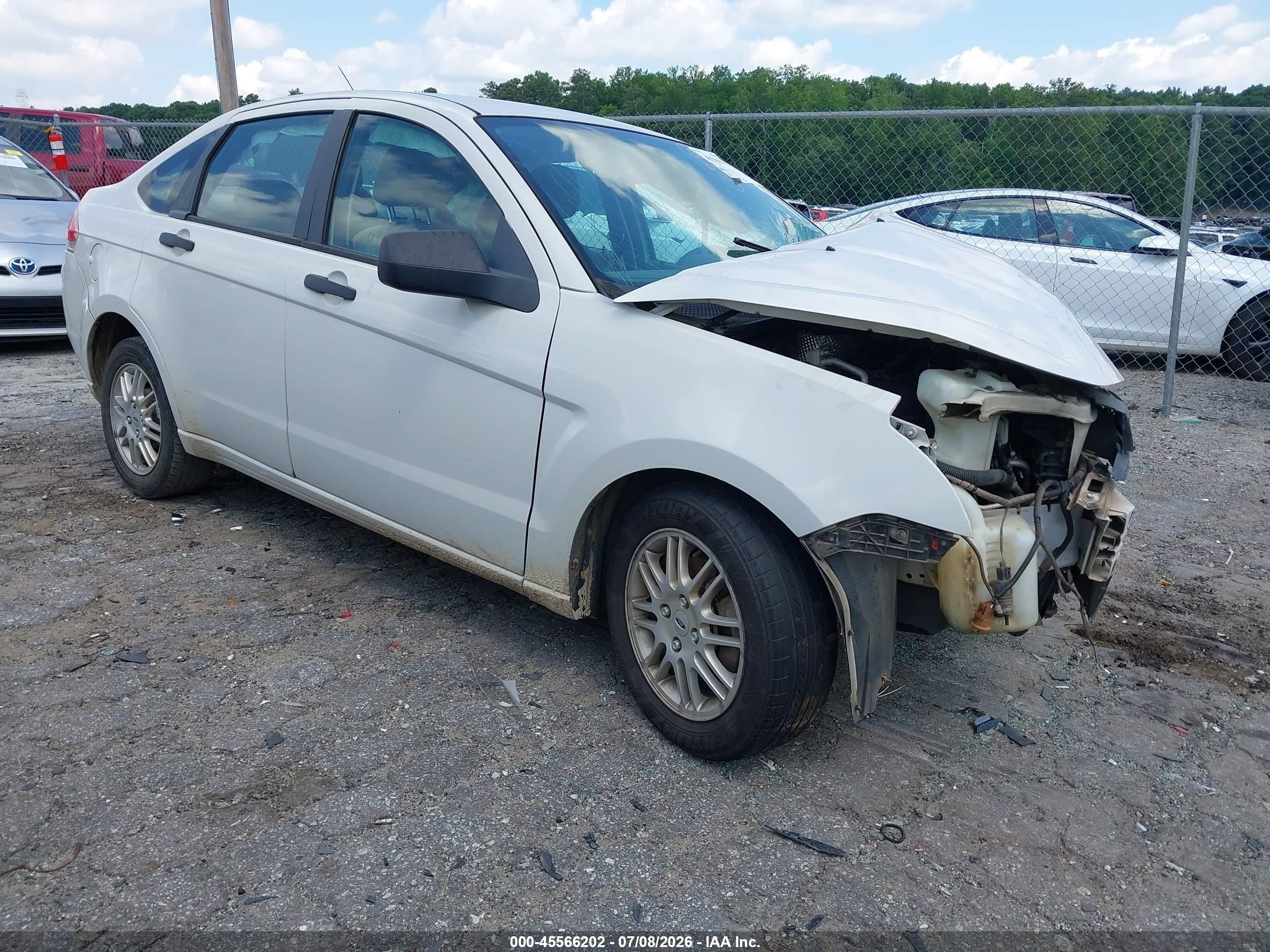2011 Ford Focus Se White vin: 1FAHP3FN6BW132706