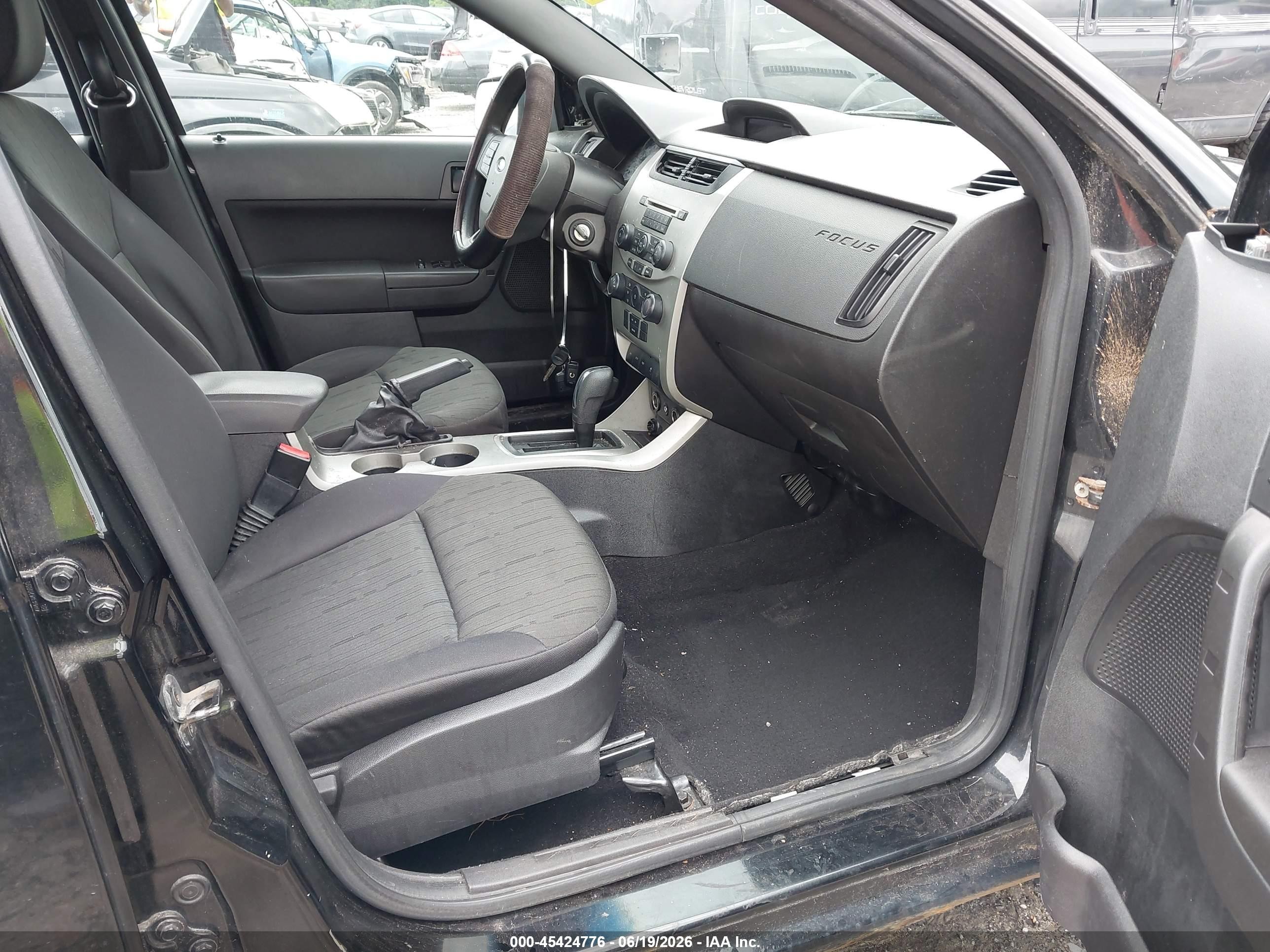 2011 Ford Focus Se Black vin: 1FAHP3FN6BW134276
