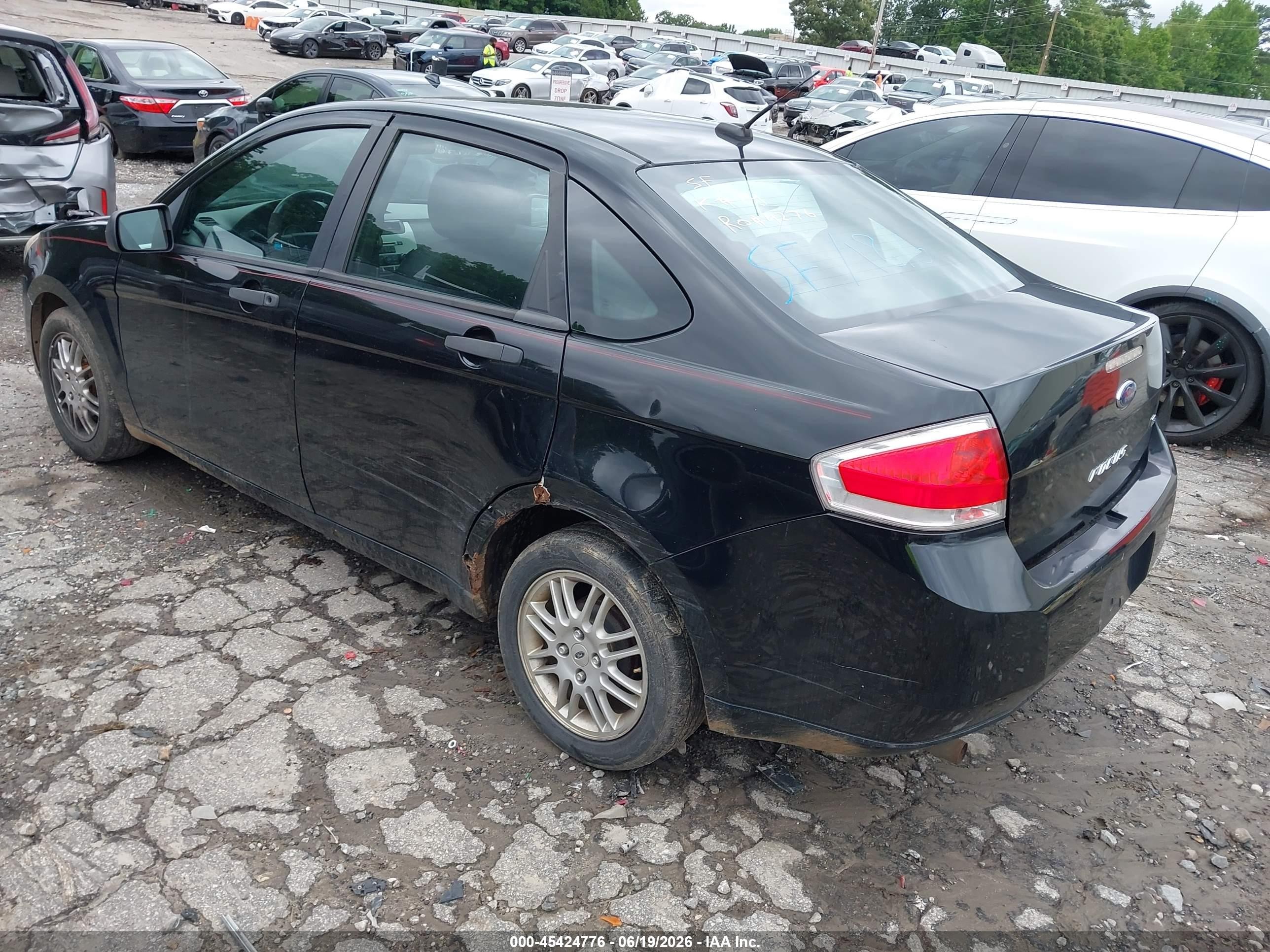 2011 Ford Focus Se Black vin: 1FAHP3FN6BW134276