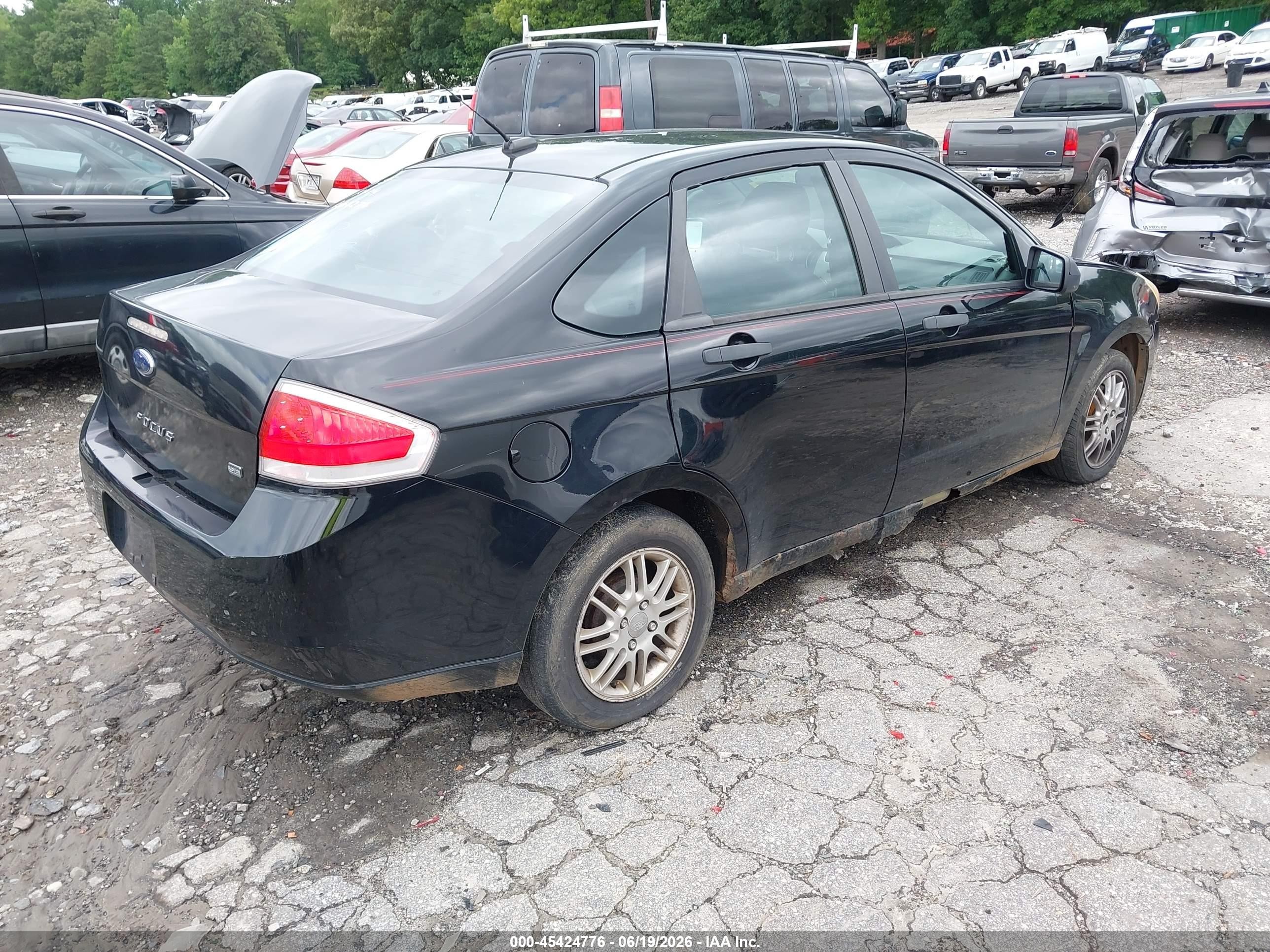 2011 Ford Focus Se Black vin: 1FAHP3FN6BW134276