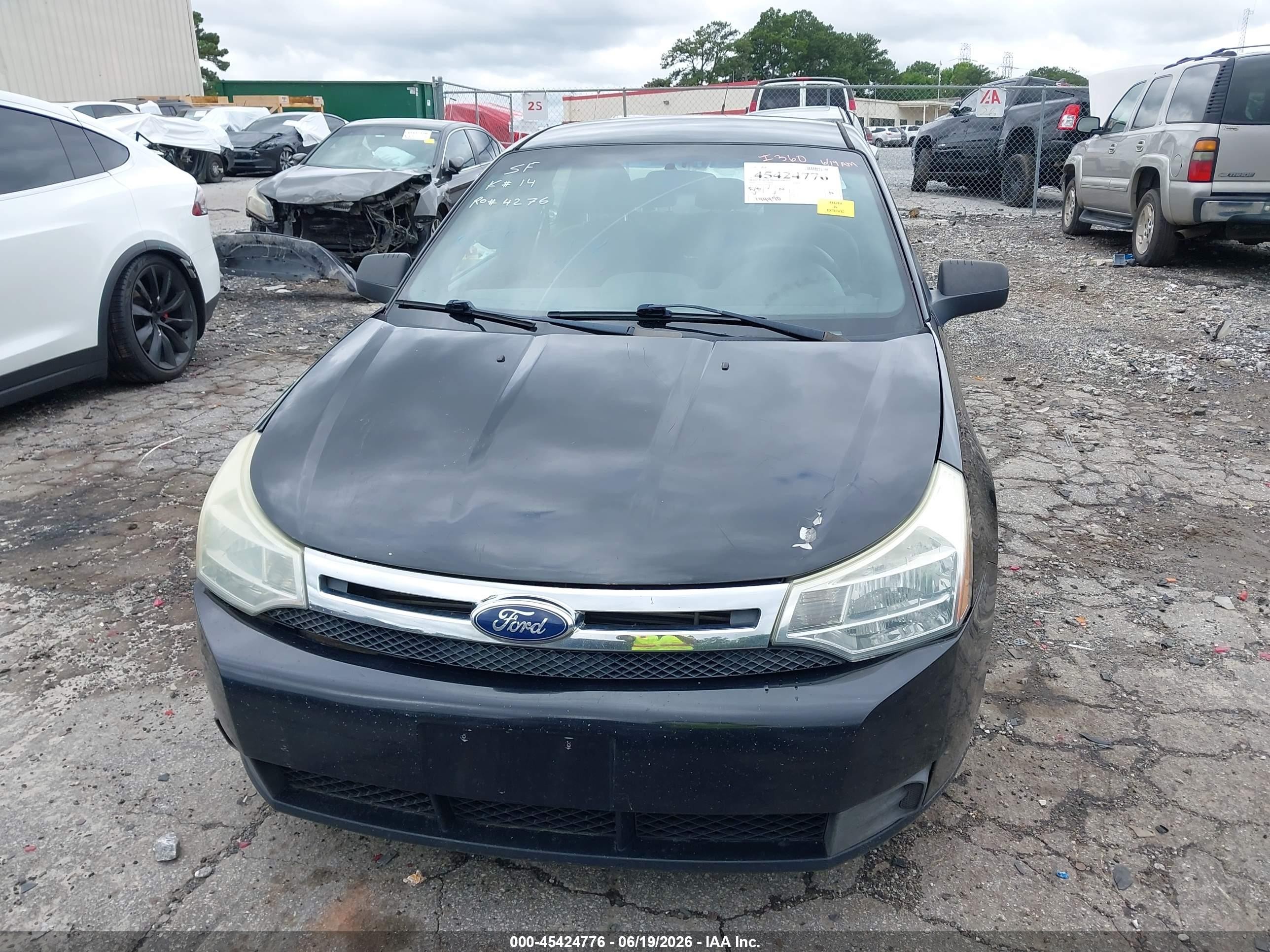 2011 Ford Focus Se Black vin: 1FAHP3FN6BW134276
