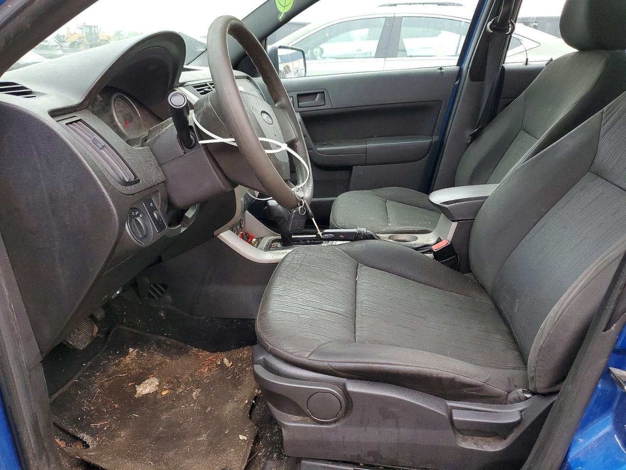 2011 Ford Focus Se Blue vin: 1FAHP3FN6BW146072