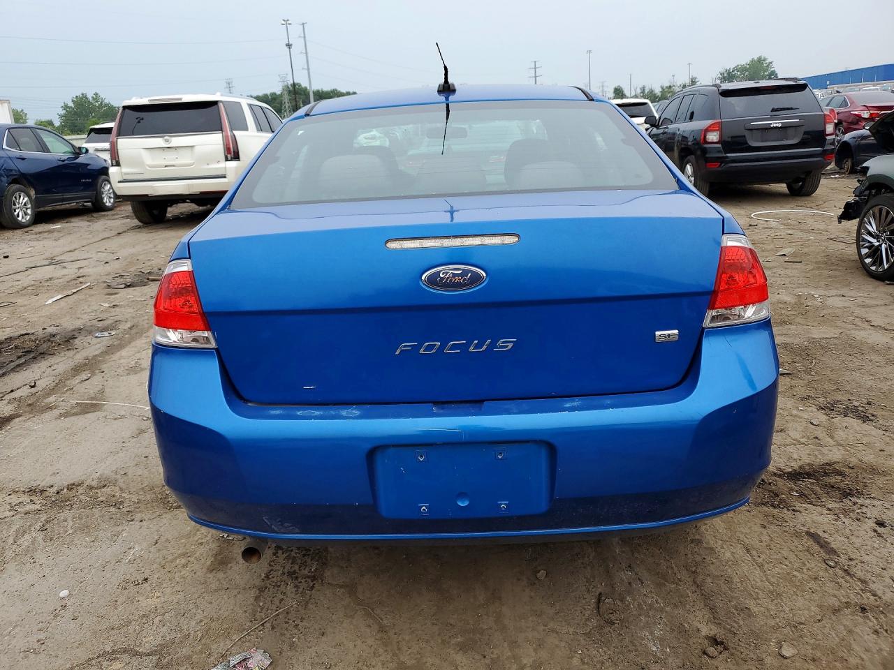 2011 Ford Focus Se Blue vin: 1FAHP3FN6BW146072