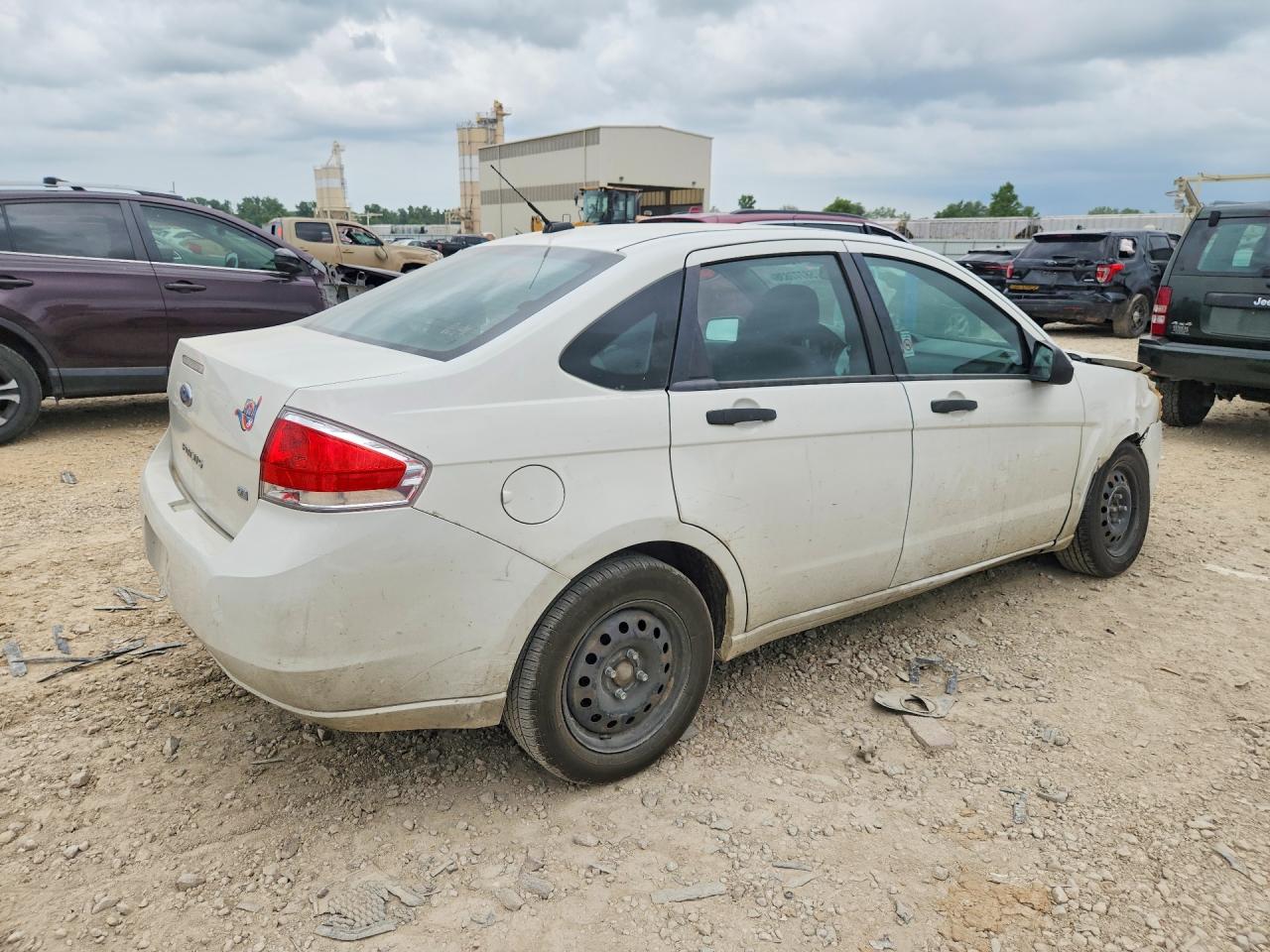 2011 Ford Focus Se White vin: 1FAHP3FN6BW148243