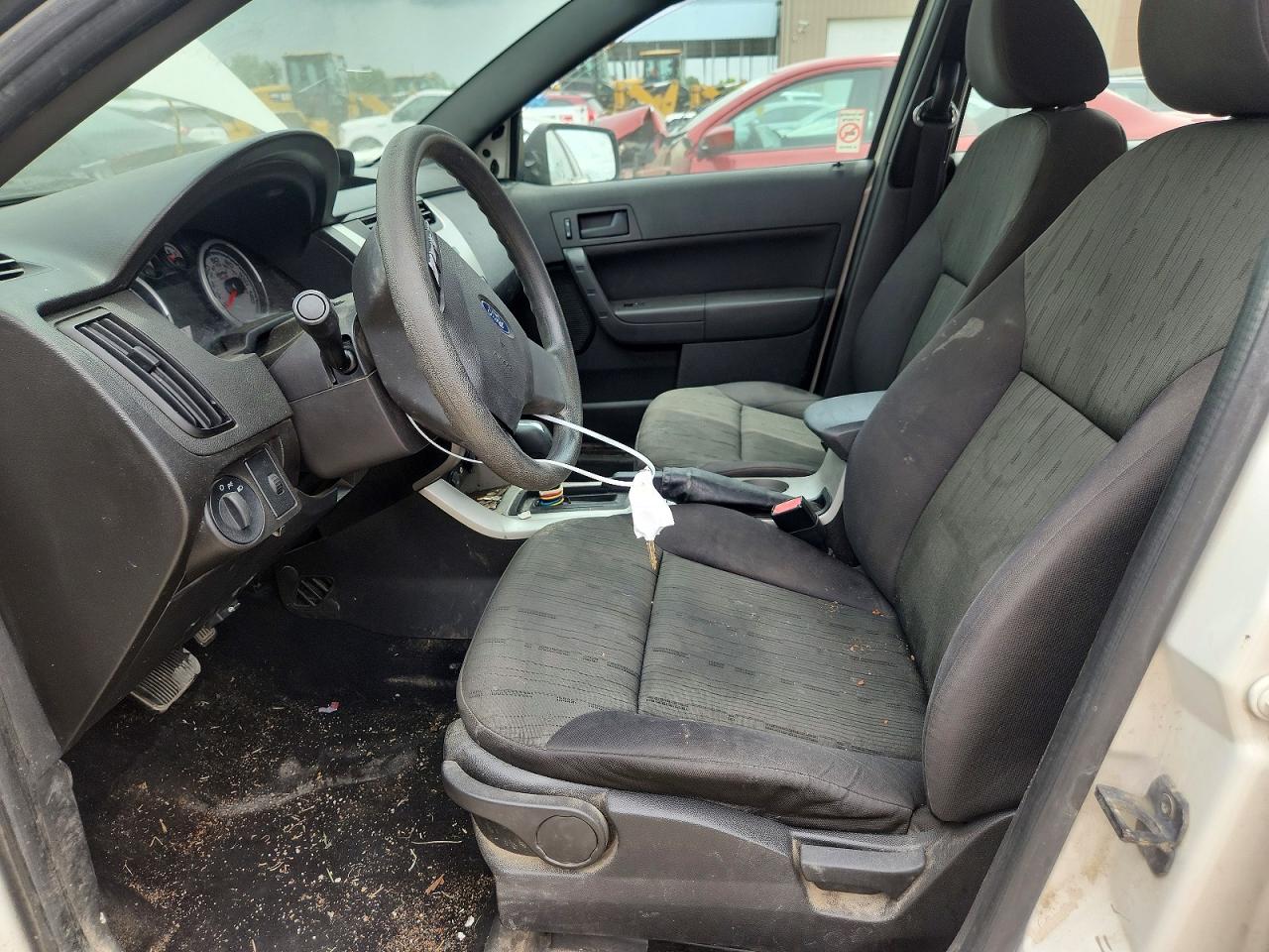 2011 Ford Focus Se White vin: 1FAHP3FN6BW148243