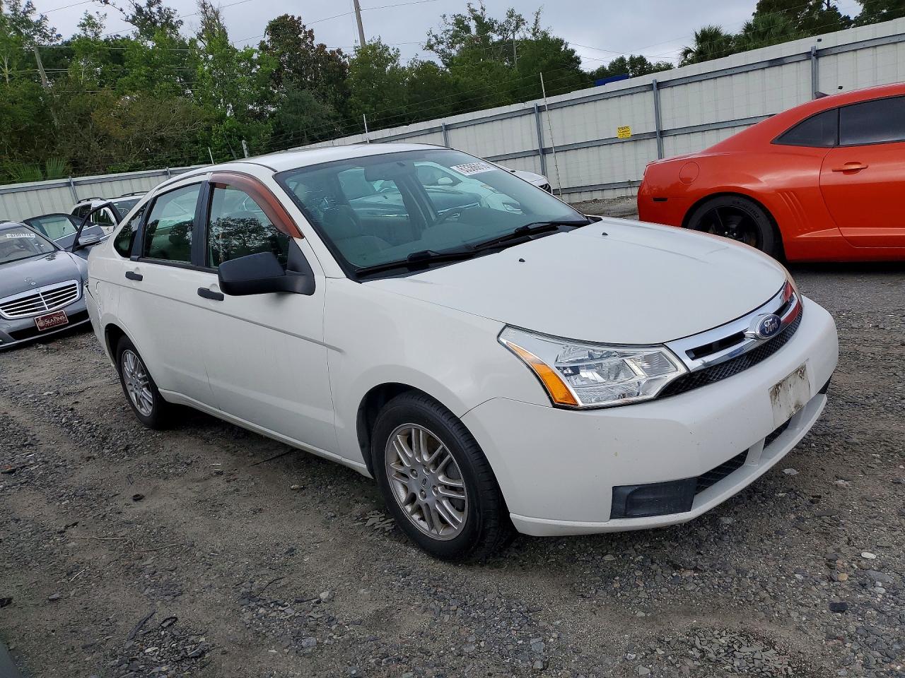 2011 Ford Focus Se White vin: 1FAHP3FN6BW174664