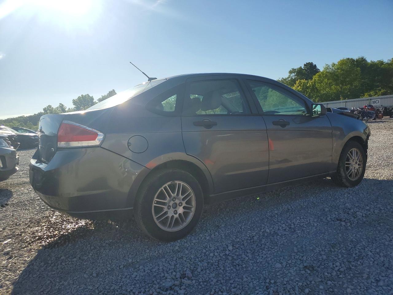 2010 Ford Focus Se Gray vin: 1FAHP3FN7AW139338