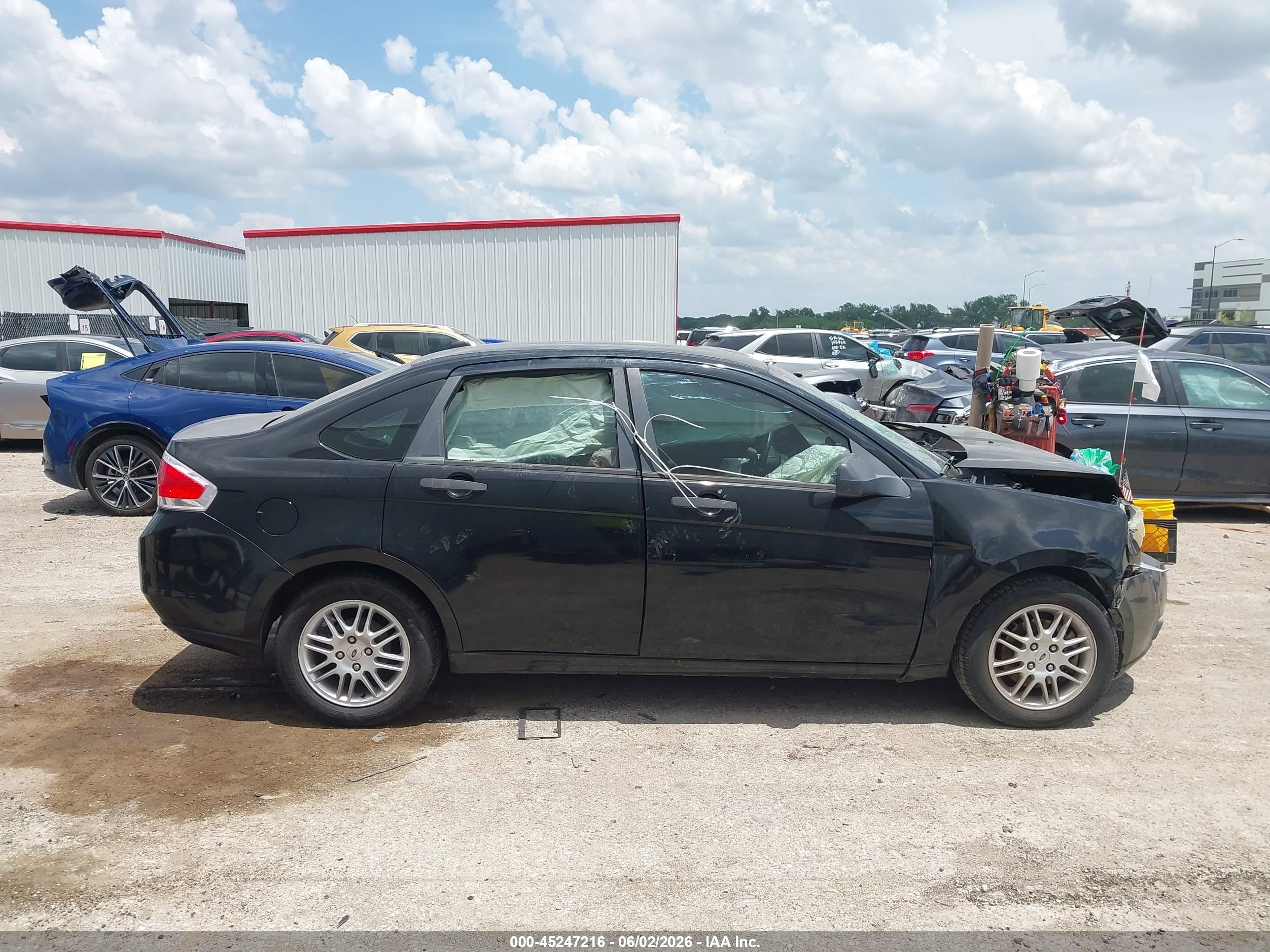2010 Ford Focus Se Black vin: 1FAHP3FN7AW149688