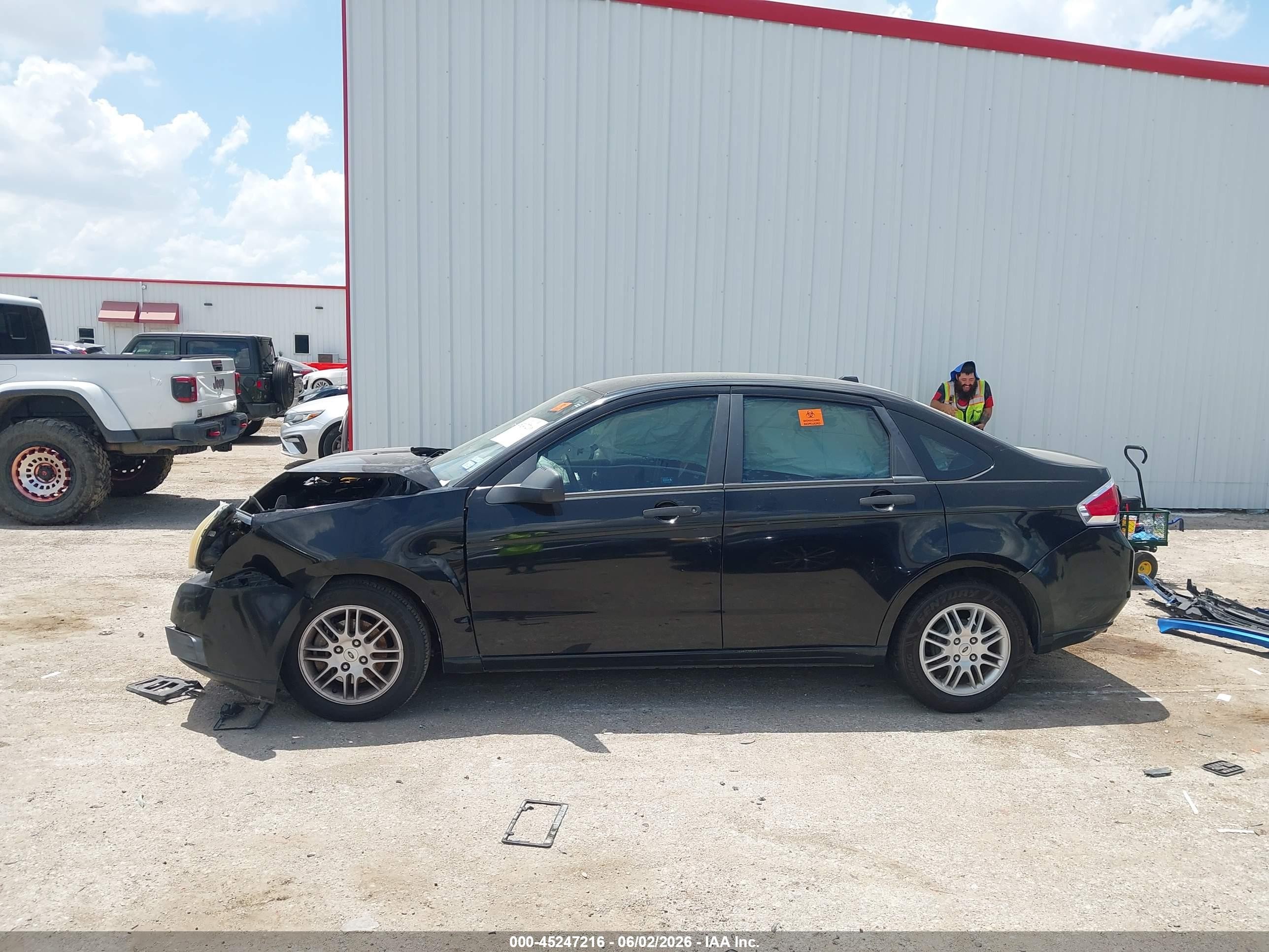 2010 Ford Focus Se Black vin: 1FAHP3FN7AW149688
