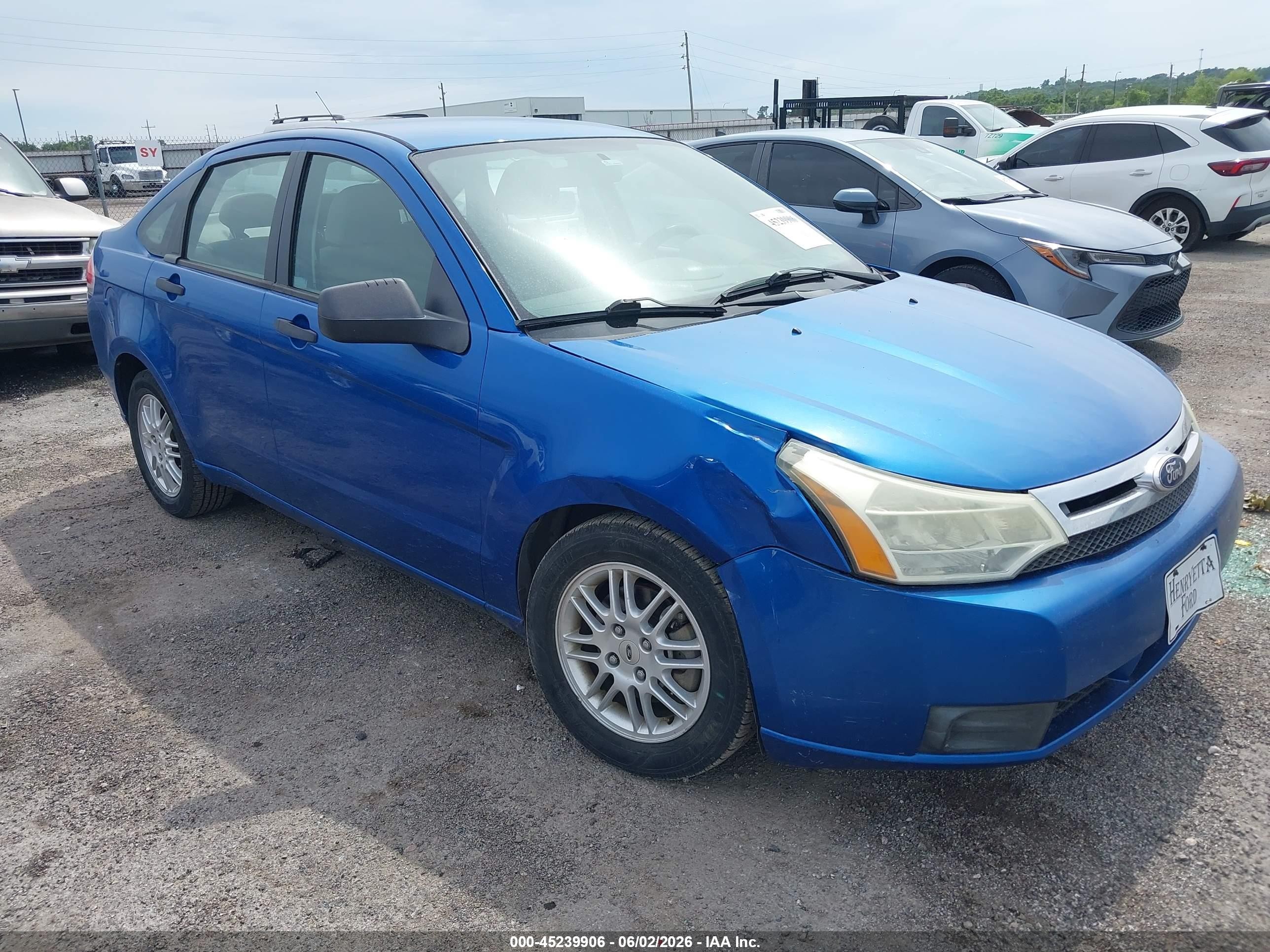2010 Ford Focus Se Blue vin: 1FAHP3FN7AW254019