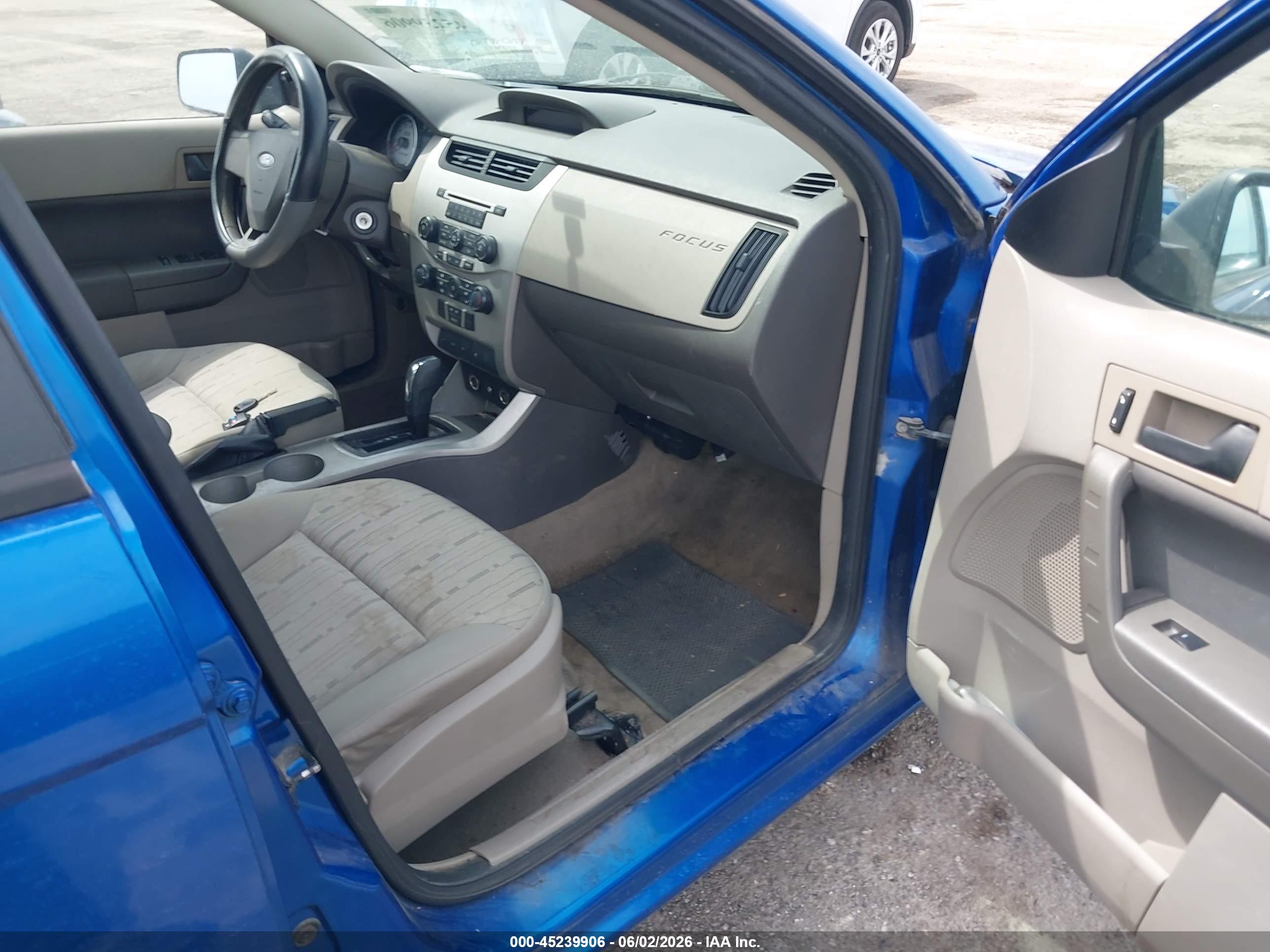 2010 Ford Focus Se Blue vin: 1FAHP3FN7AW254019