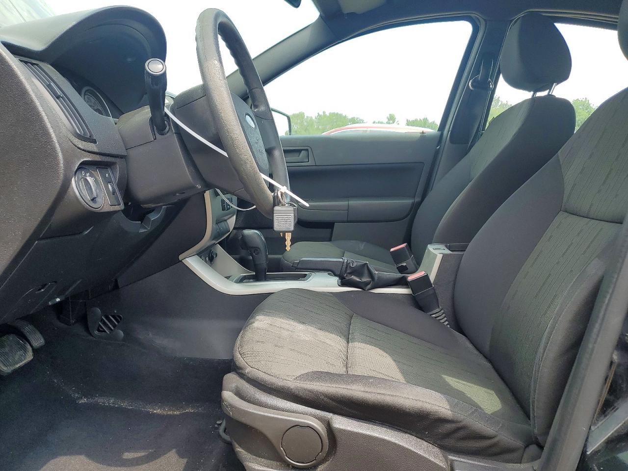 2010 Ford Focus Se Black vin: 1FAHP3FN7AW287697