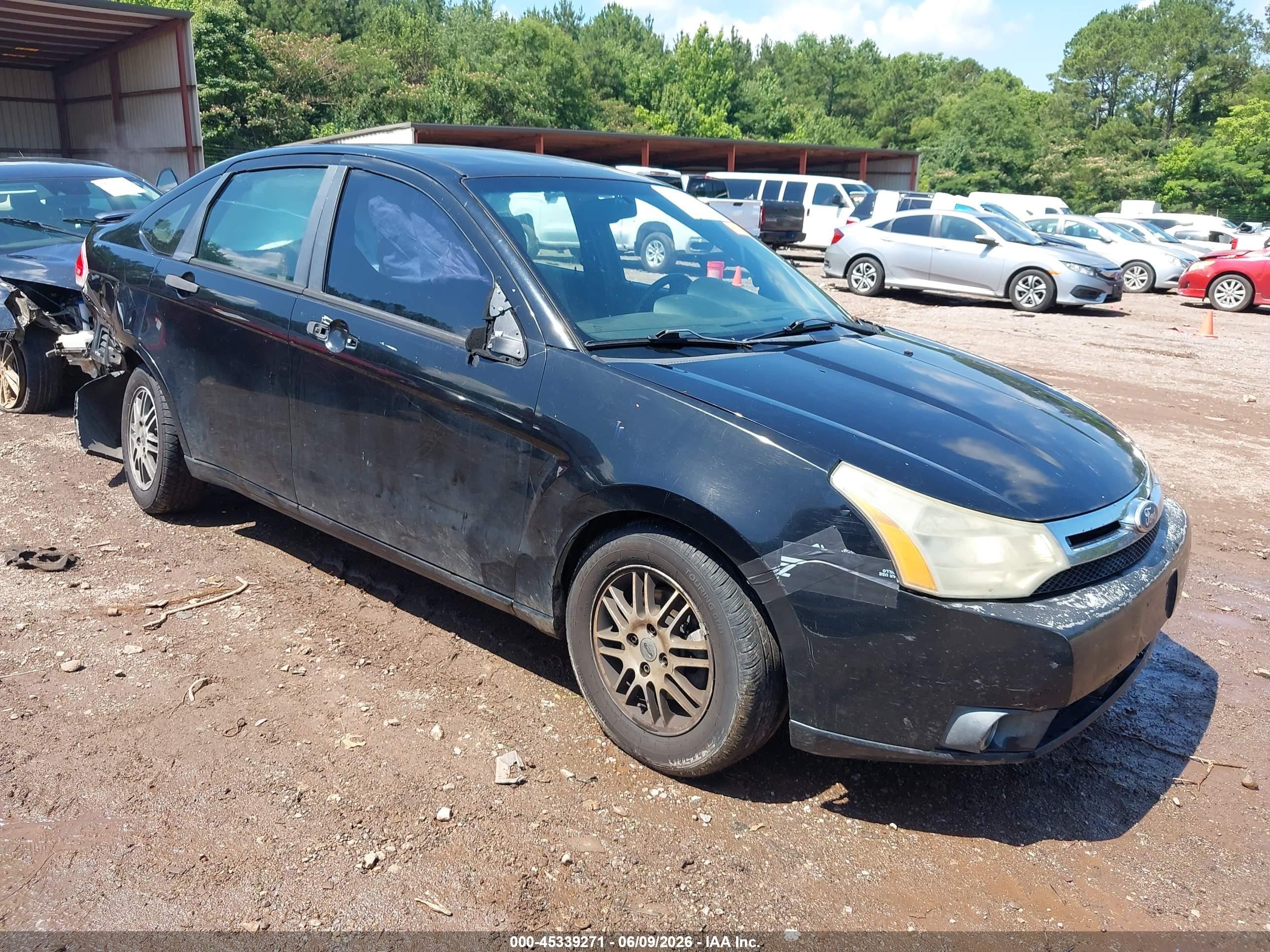 2011 Ford Focus Se Черный vin: 1FAHP3FN7BW179159