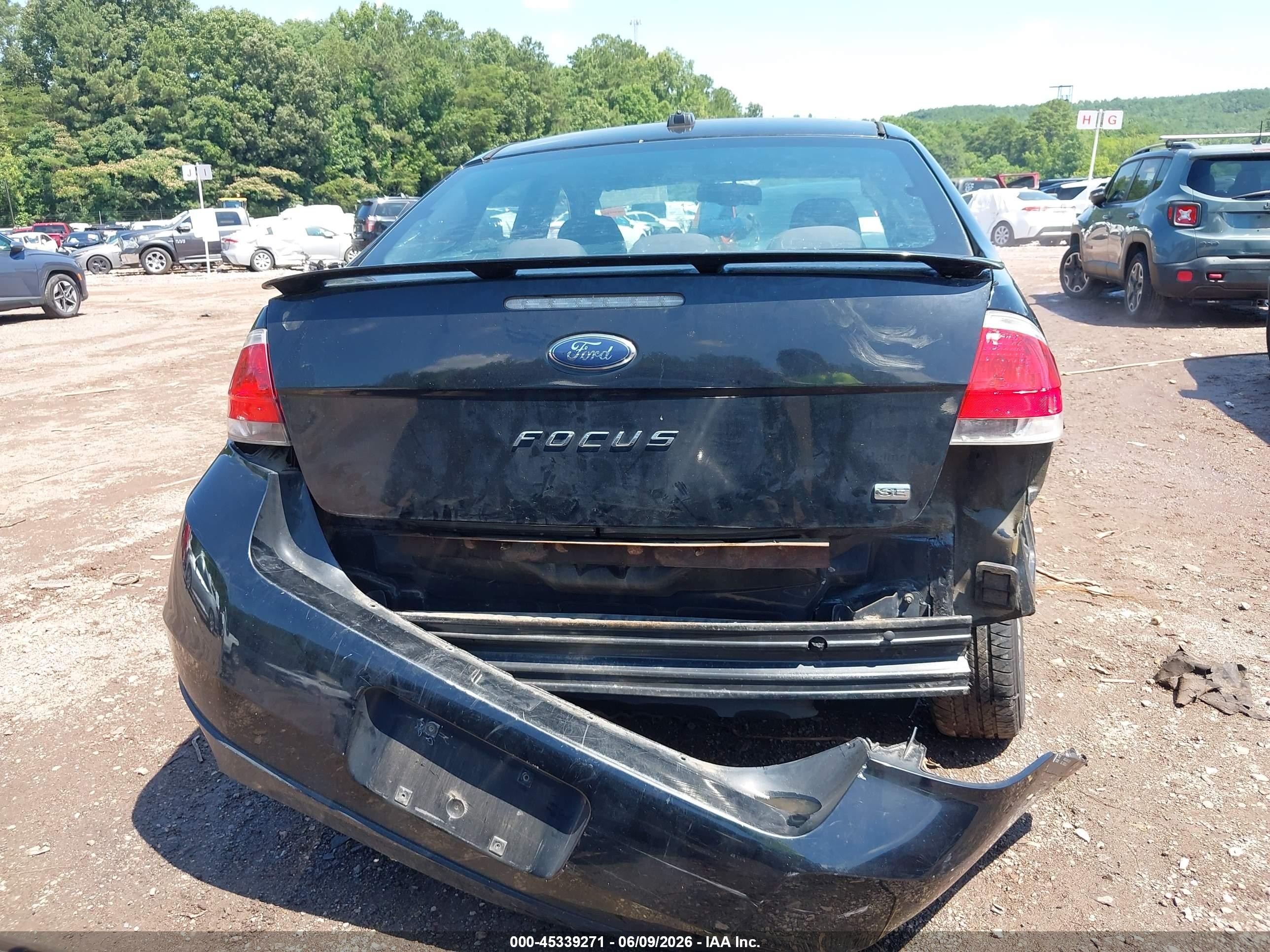 2011 Ford Focus Se Черный vin: 1FAHP3FN7BW179159