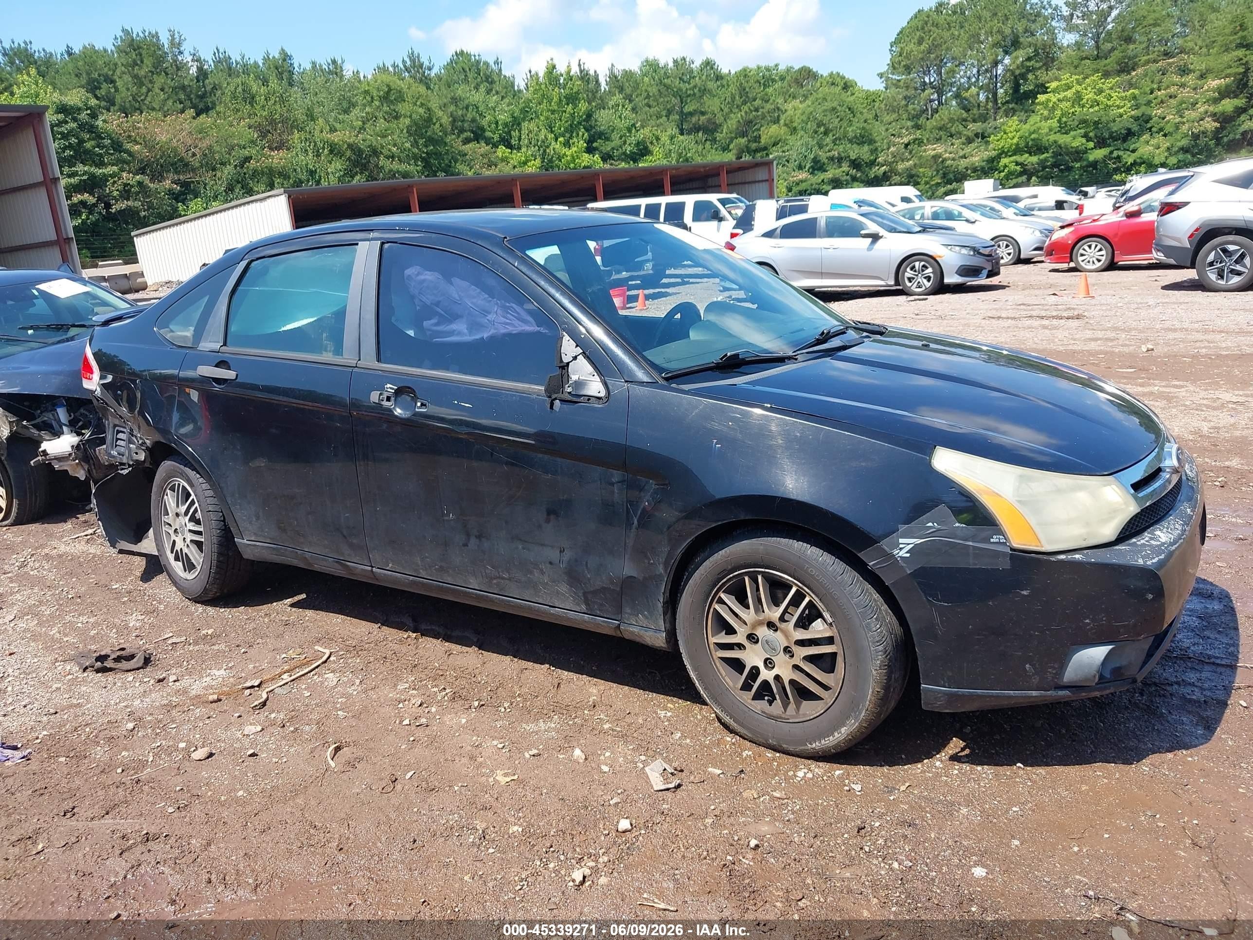 2011 Ford Focus Se Черный vin: 1FAHP3FN7BW179159