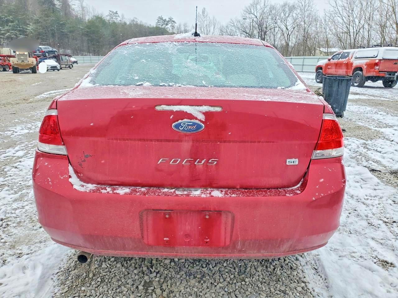2011 Ford Focus Se Red vin: 1FAHP3FN7BW193076