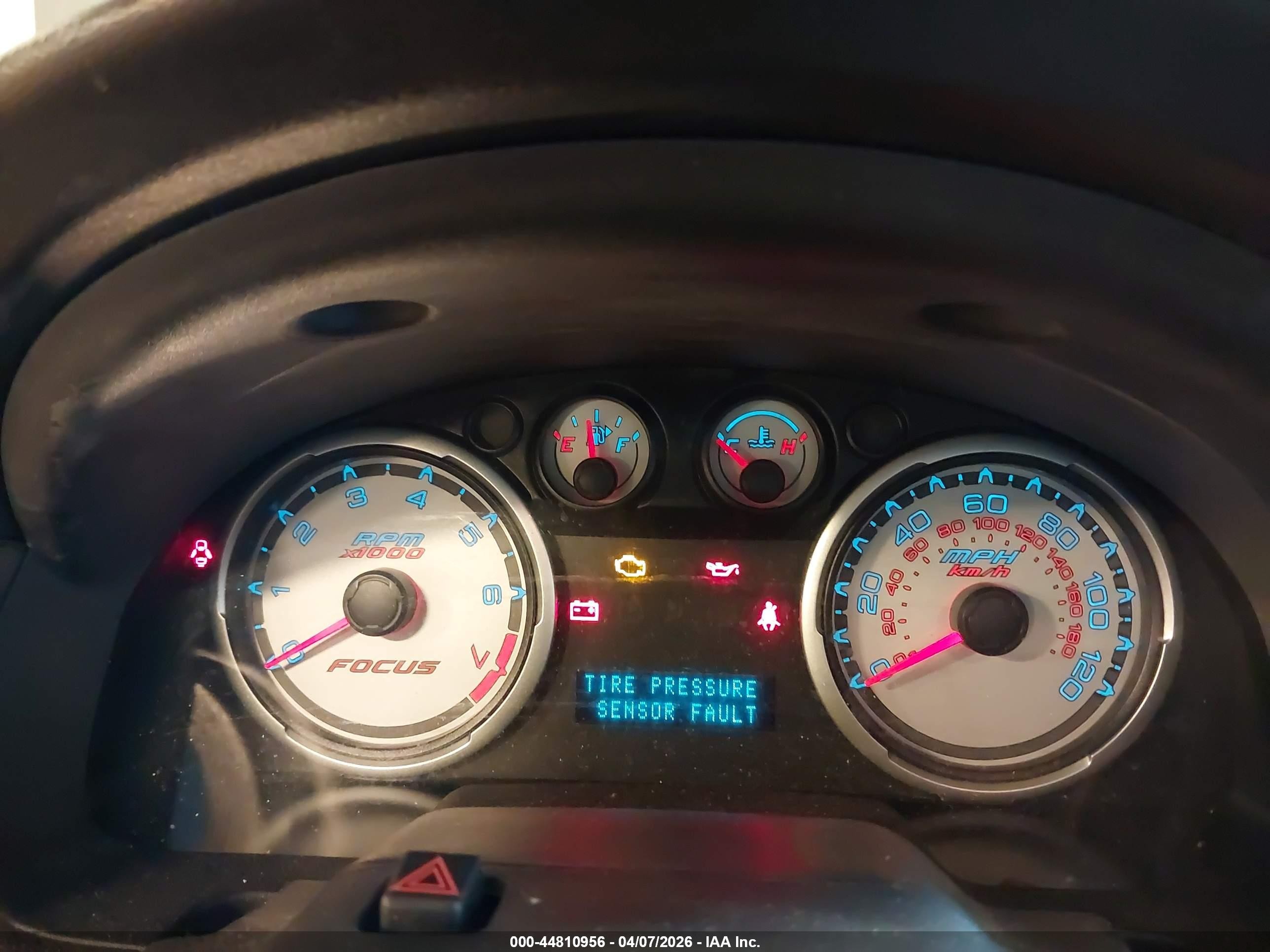 2010 Ford Focus Se Серый vin: 1FAHP3FN8AW160795