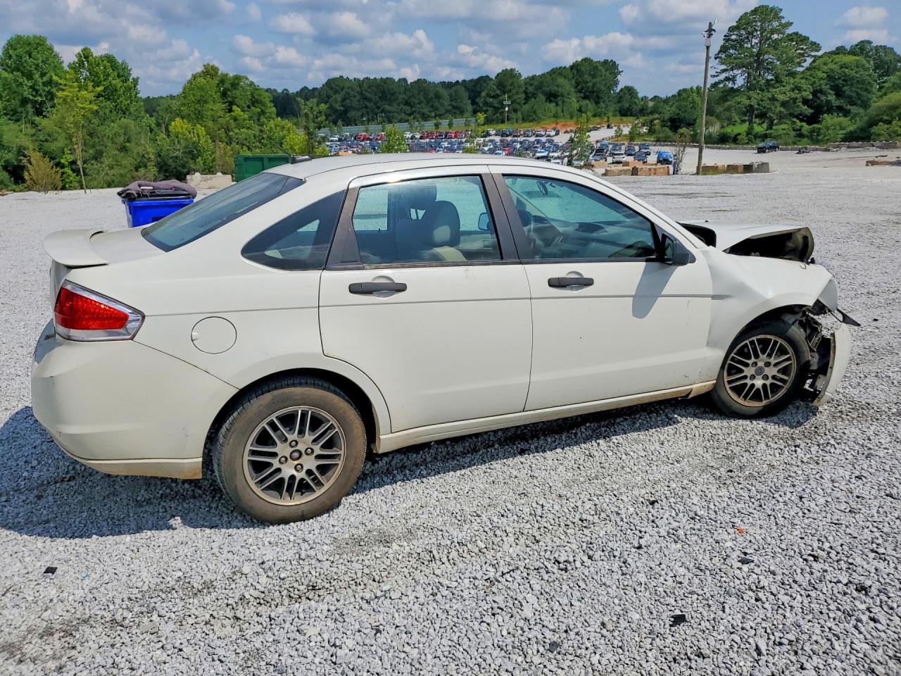 2010 Ford Focus Se White vin: 1FAHP3FN8AW169237
