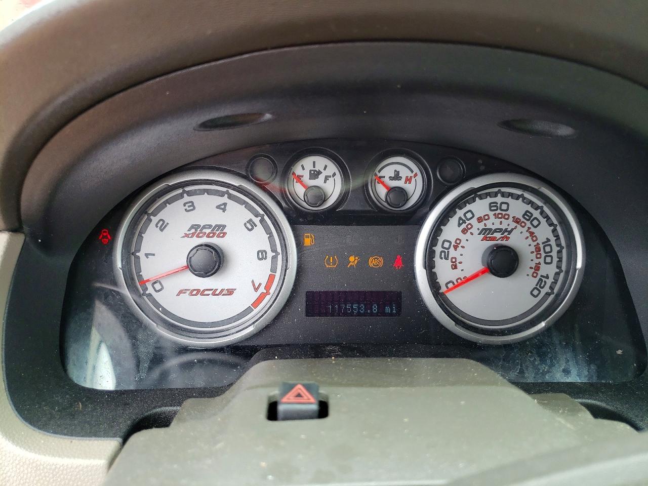 2010 Ford Focus Se Красный vin: 1FAHP3FN8AW188466