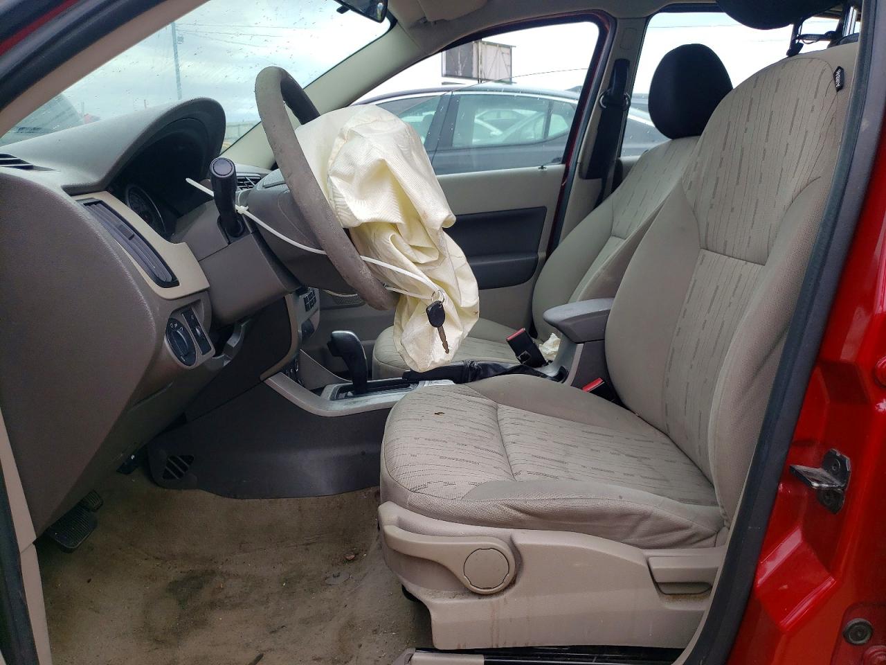 2010 Ford Focus Se Красный vin: 1FAHP3FN8AW188466
