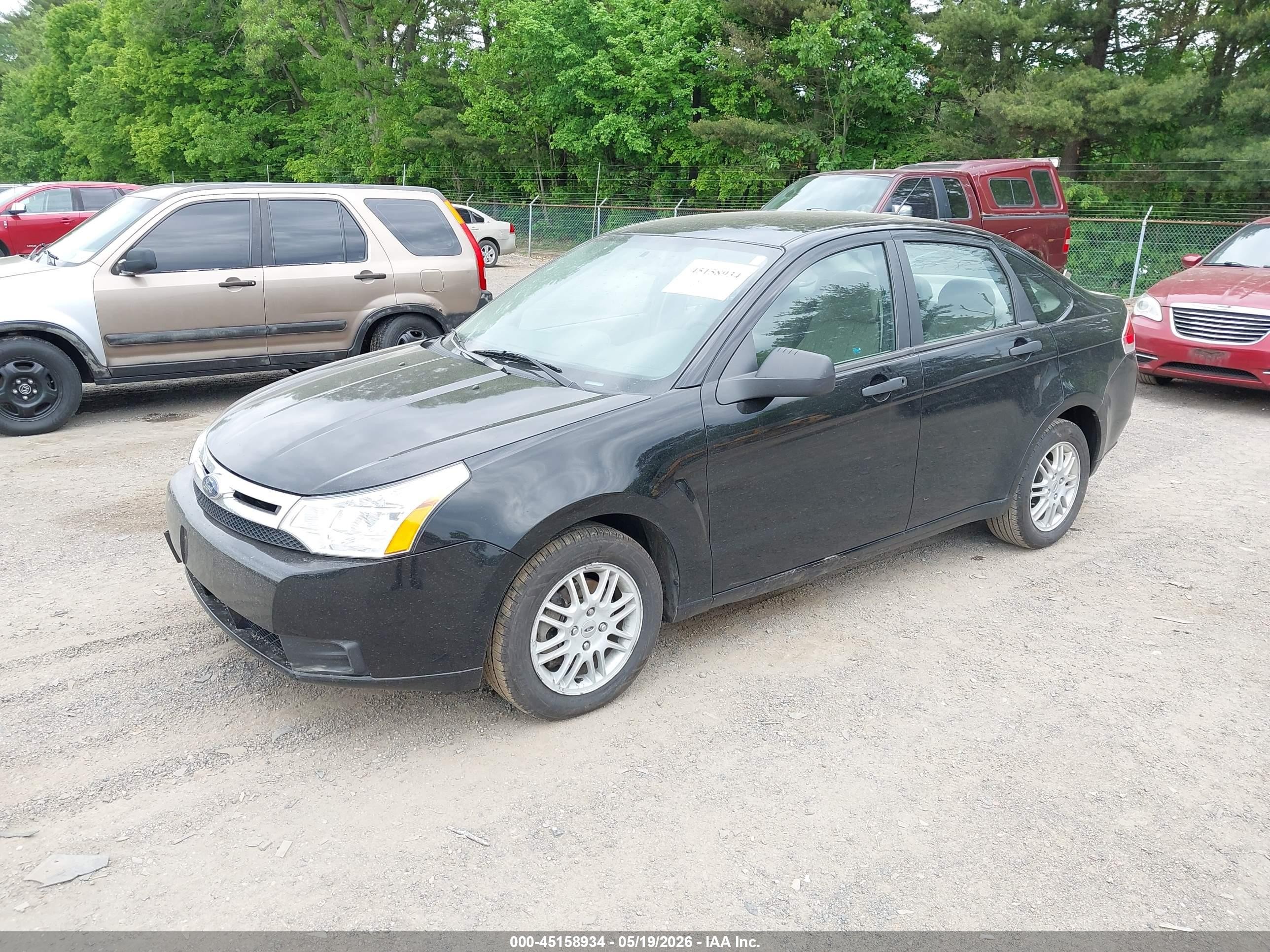 2010 Ford Focus Se Black vin: 1FAHP3FN8AW234667
