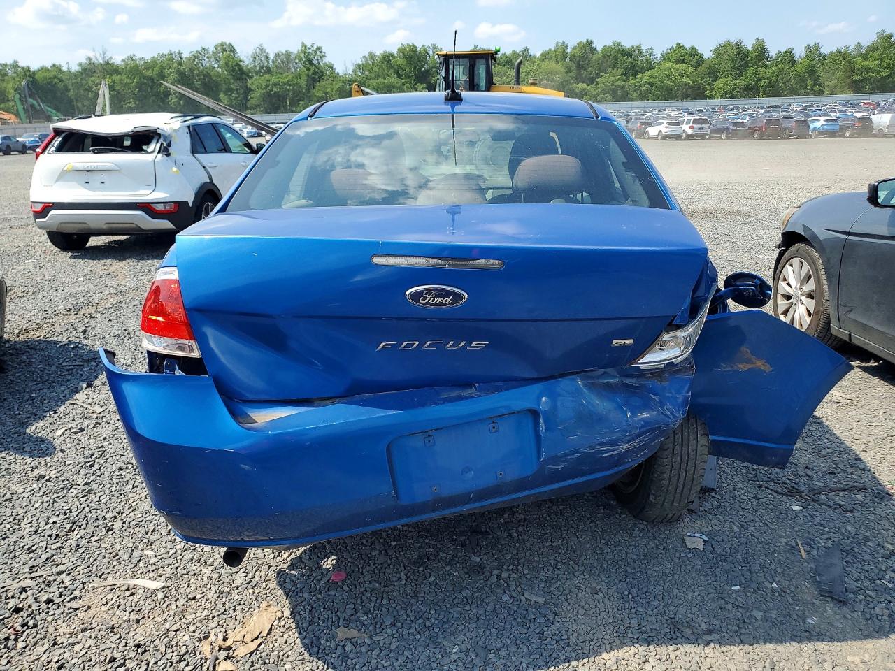 2010 Ford Focus Se Blue vin: 1FAHP3FN8AW275266