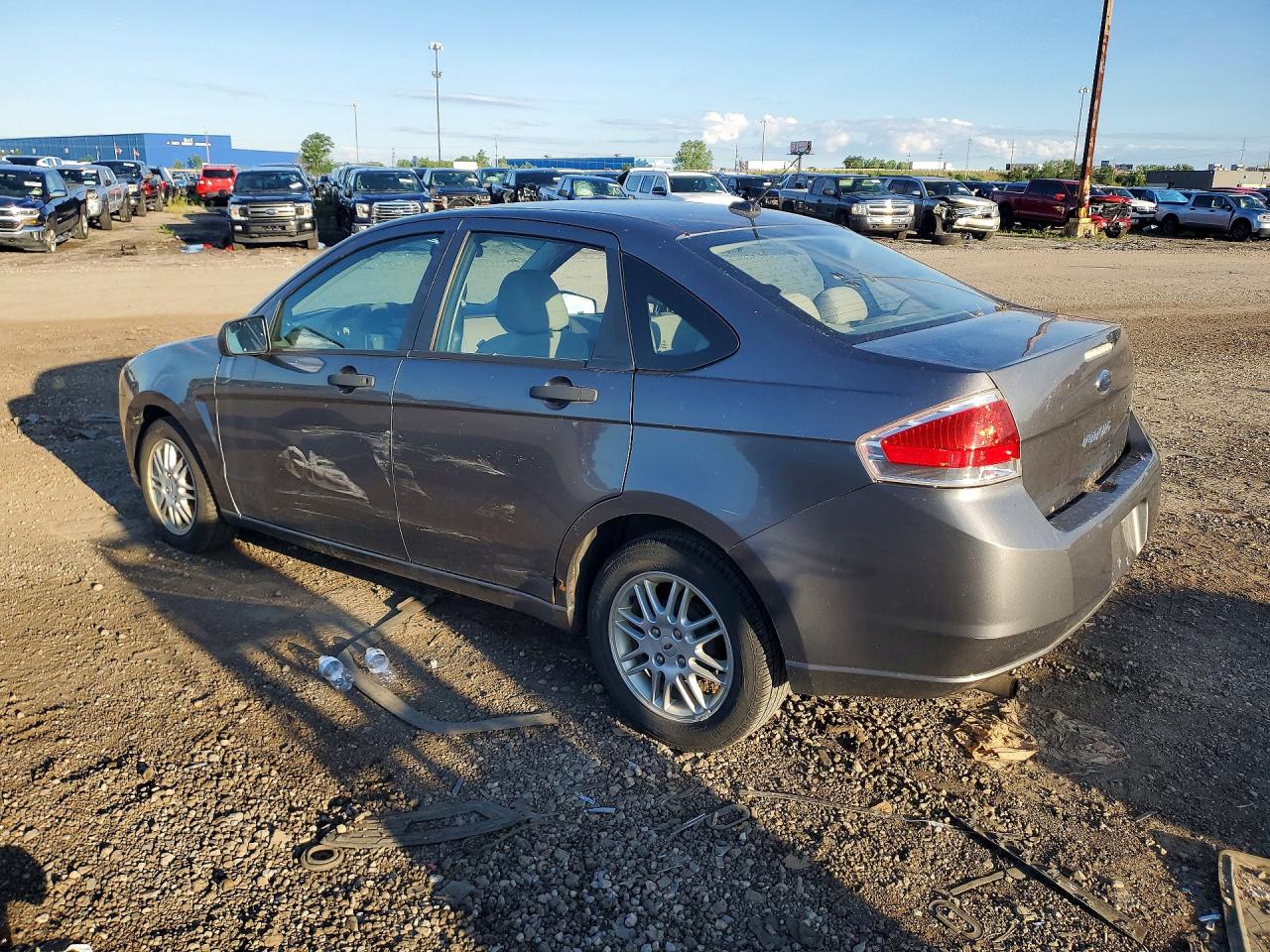 2010 Ford Focus Se Gray vin: 1FAHP3FN8AW289412
