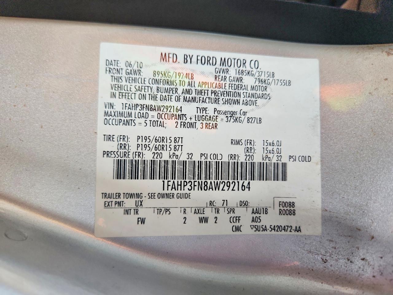 2010 Ford Focus Silver vin: 1FAHP3FN8AW292164