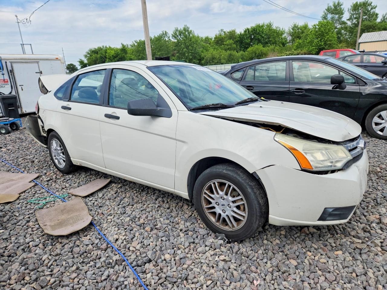 2011 Ford Focus Se White vin: 1FAHP3FN8BW144470