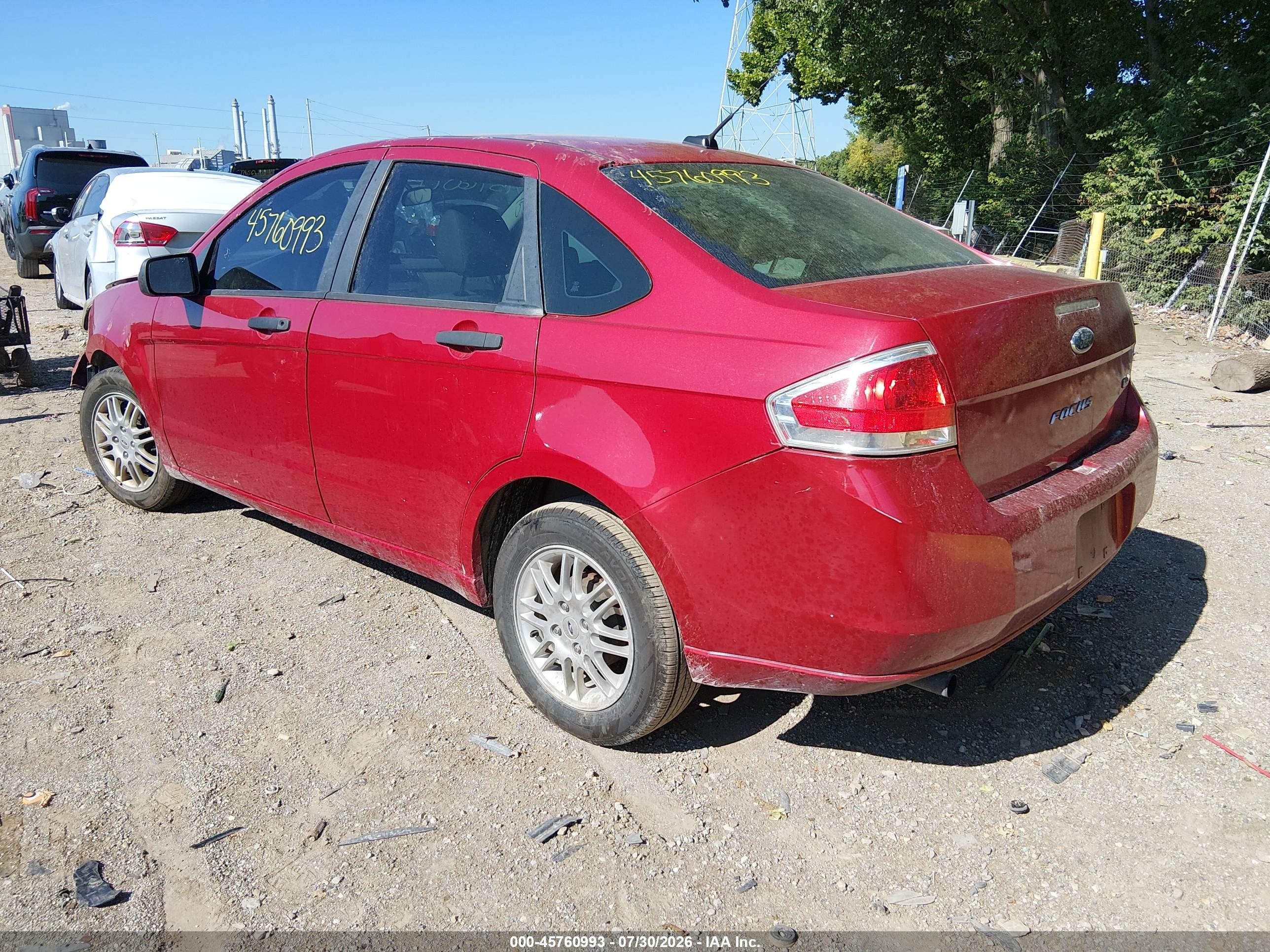 2011 Ford Focus Se Красный vin: 1FAHP3FN8BW145005