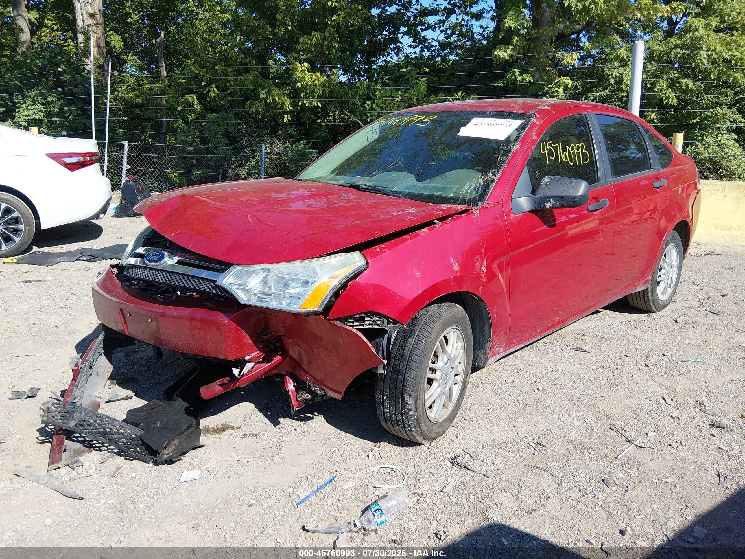 2011 Ford Focus Se Красный vin: 1FAHP3FN8BW145005