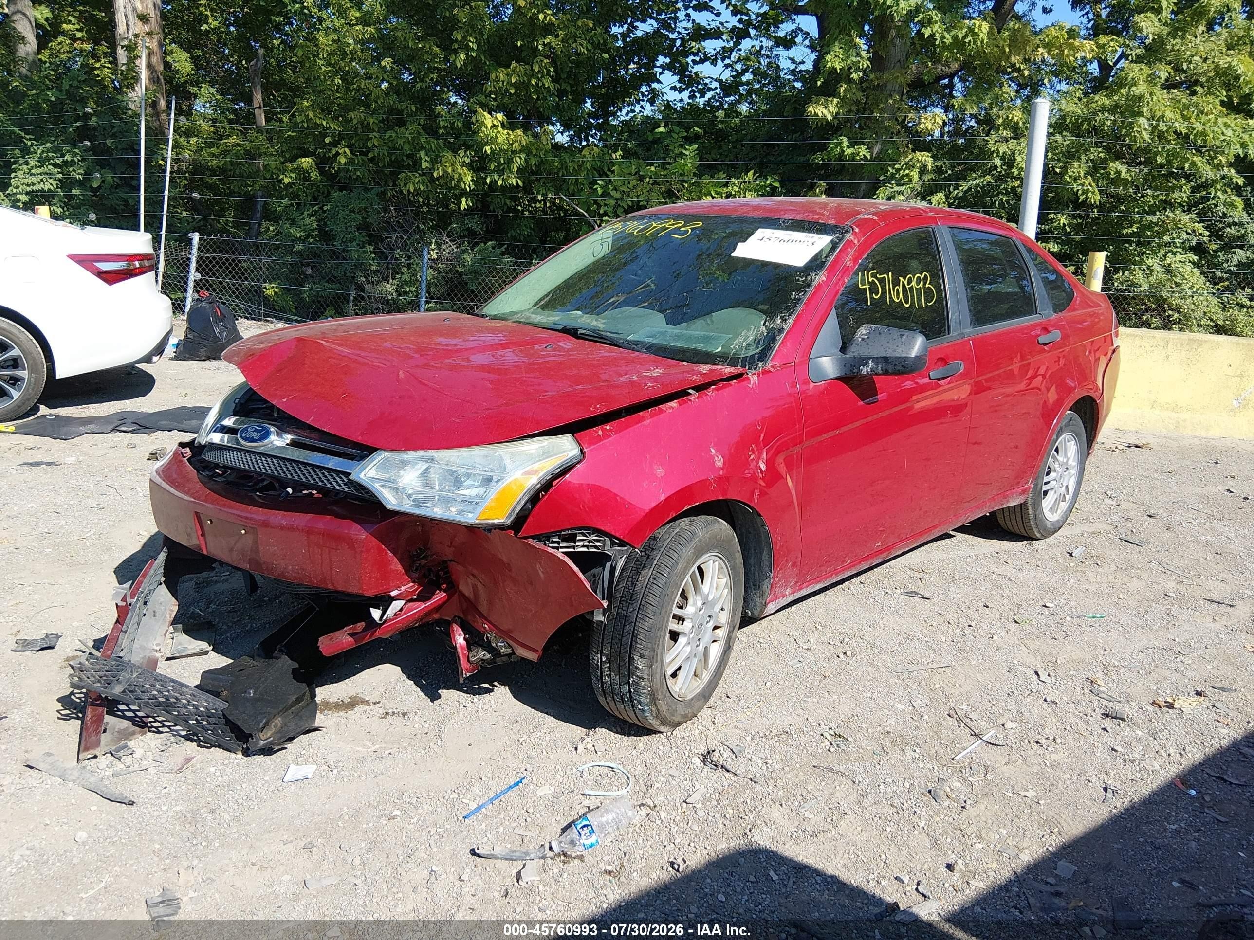 2011 Ford Focus Se Красный vin: 1FAHP3FN8BW145005