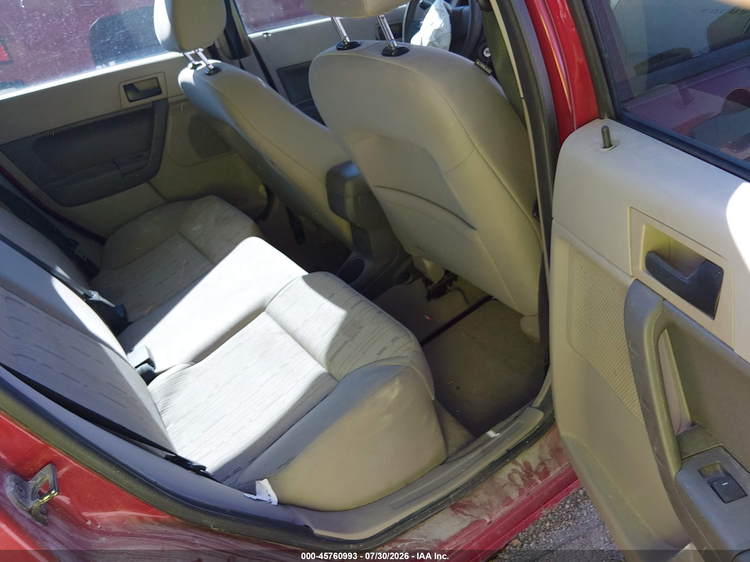 2011 Ford Focus Se Красный vin: 1FAHP3FN8BW145005