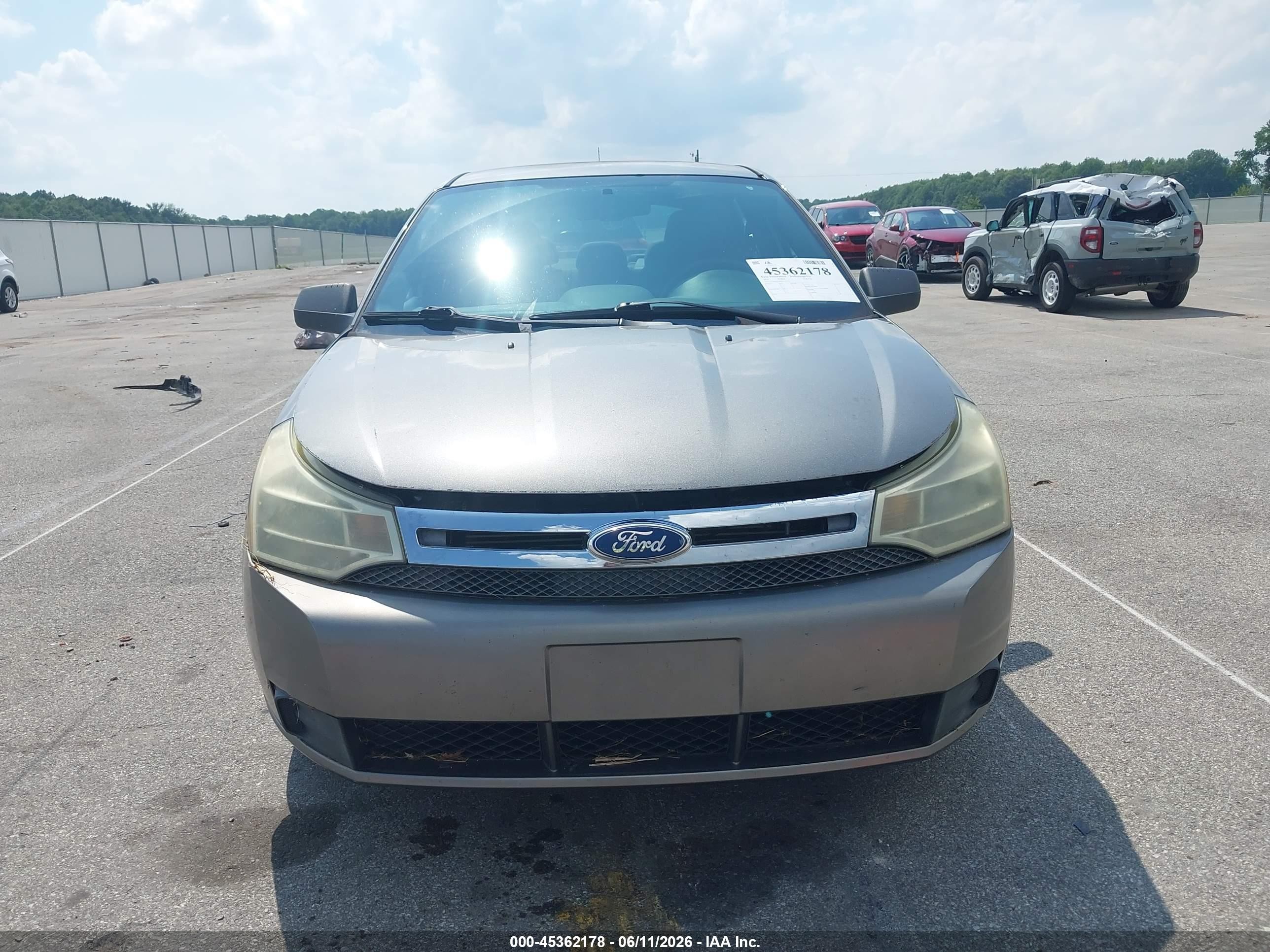 2011 Ford Focus Se Gray vin: 1FAHP3FN8BW145473