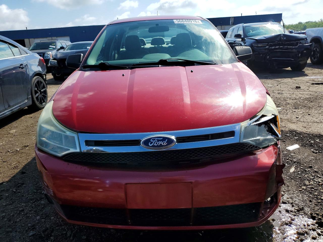 2011 Ford Focus Se Red vin: 1FAHP3FN8BW145926