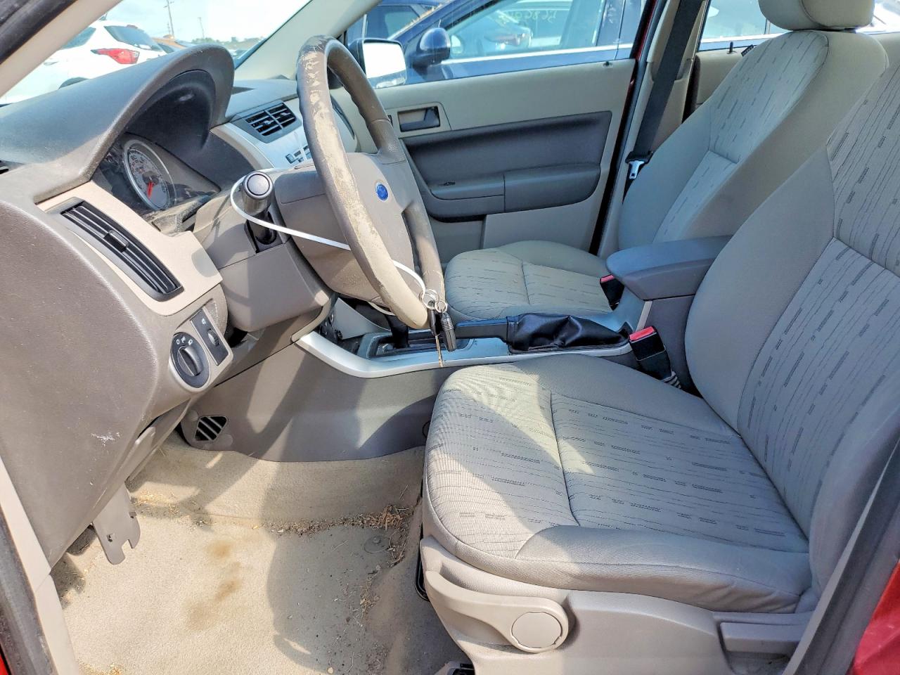 2011 Ford Focus Se Red vin: 1FAHP3FN8BW145926
