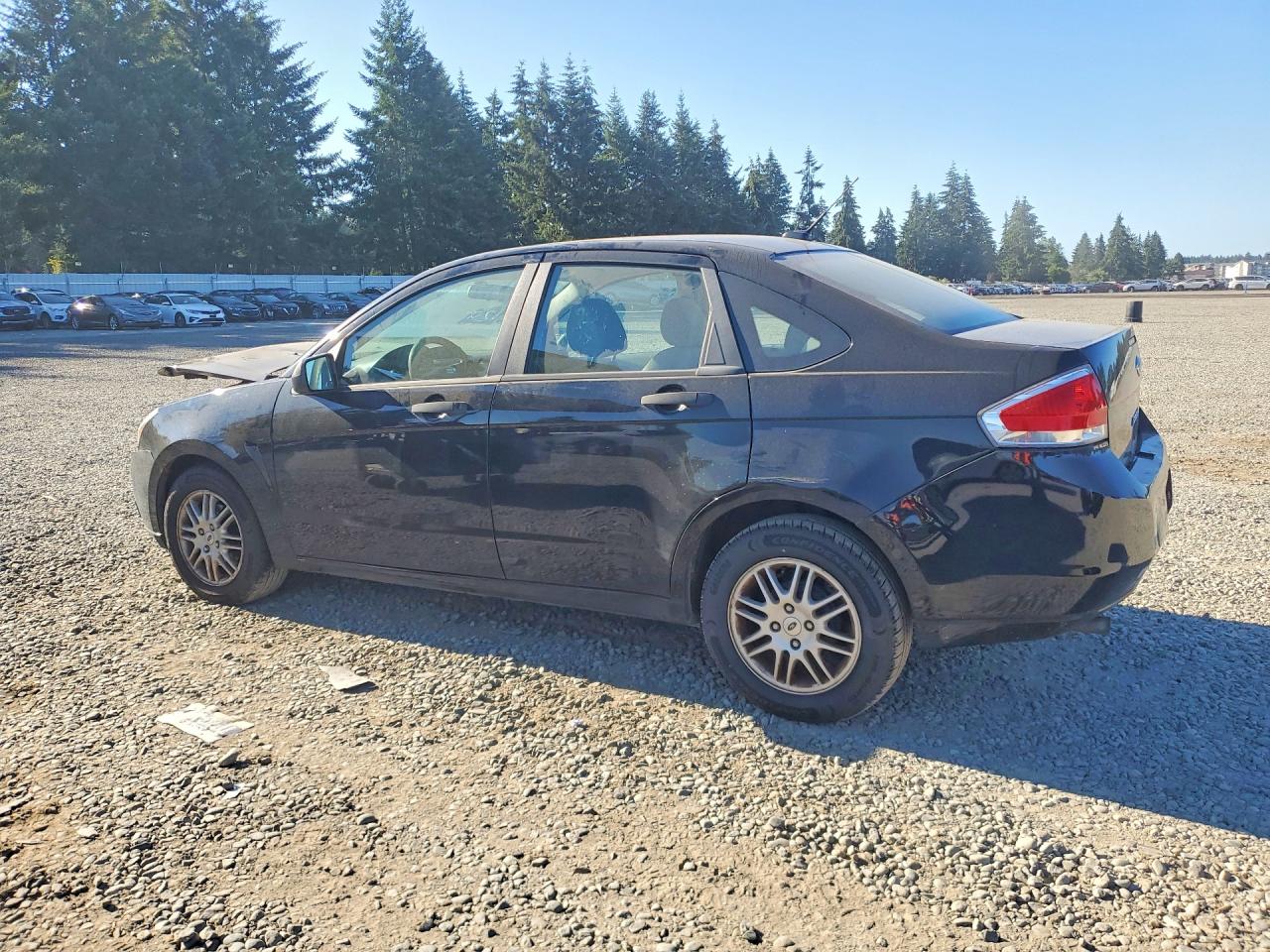2011 Ford Focus Se Черный vin: 1FAHP3FN8BW151046