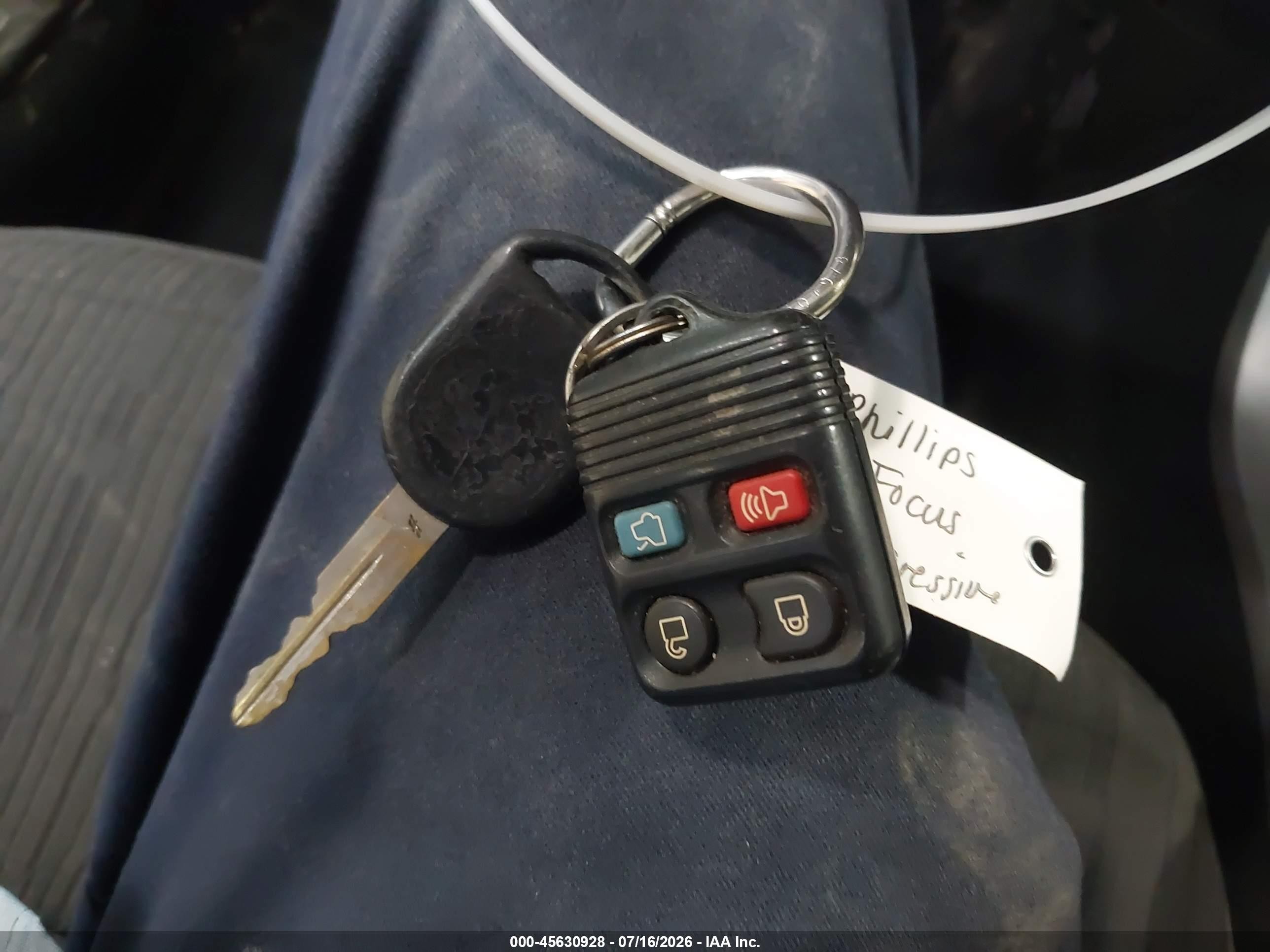 2011 Ford Focus Se Silver vin: 1FAHP3FN8BW182202