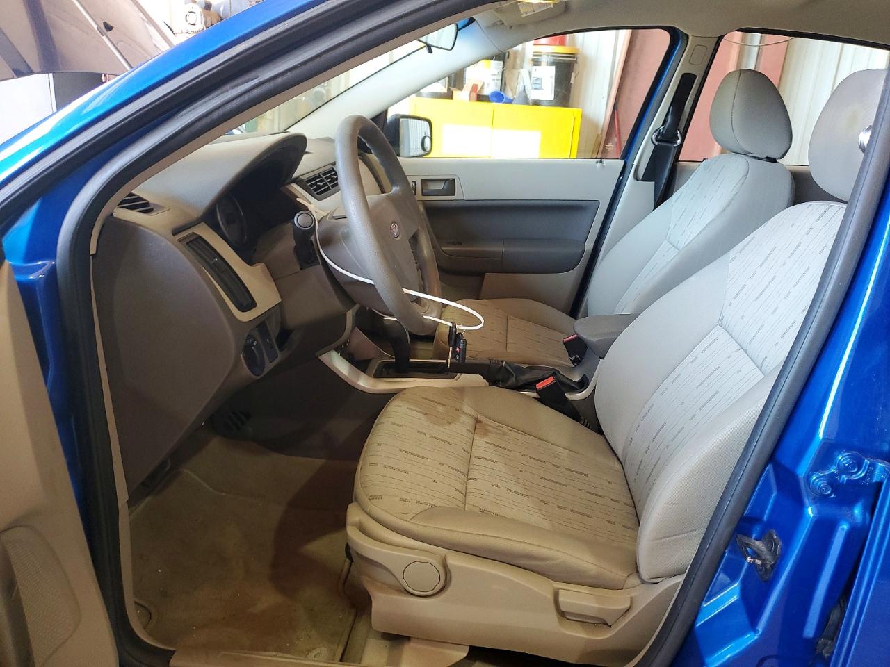 2011 Ford Focus Se Blue vin: 1FAHP3FN8BW189635