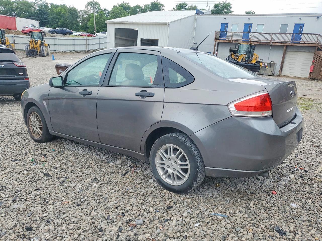 2010 Ford Focus Se Gray vin: 1FAHP3FN9AW137266
