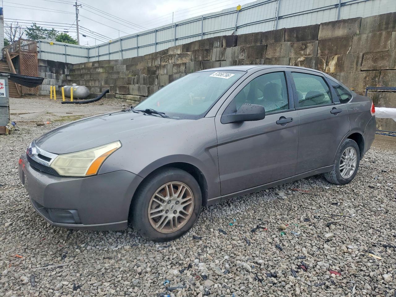 2010 Ford Focus Se Серый vin: 1FAHP3FN9AW137266