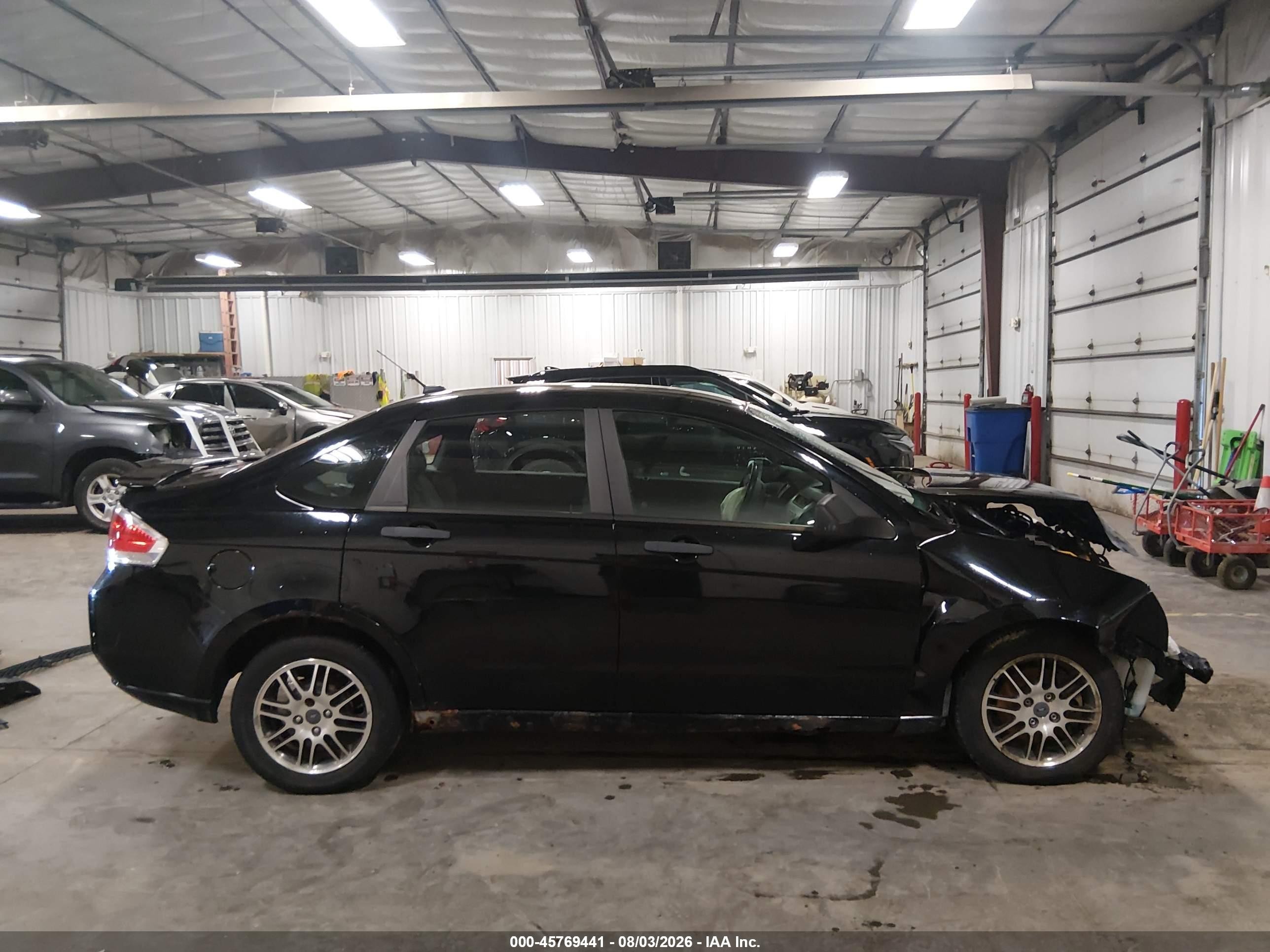 2010 Ford Focus Se Black vin: 1FAHP3FN9AW138112