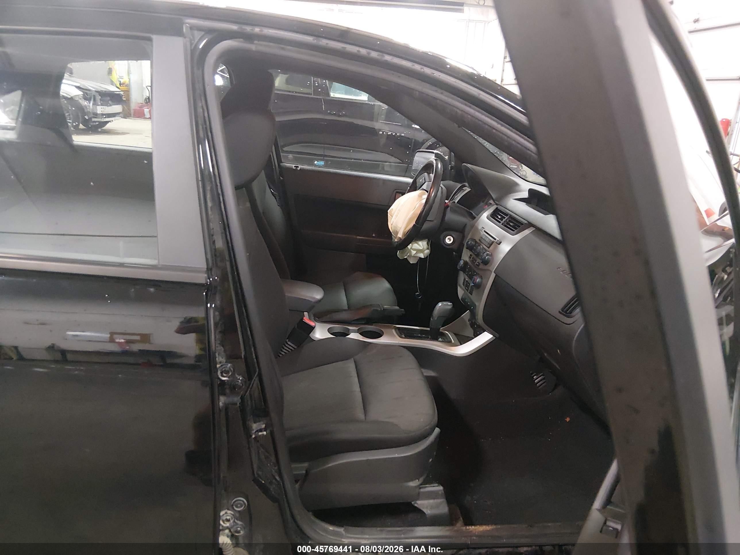 2010 Ford Focus Se Black vin: 1FAHP3FN9AW138112