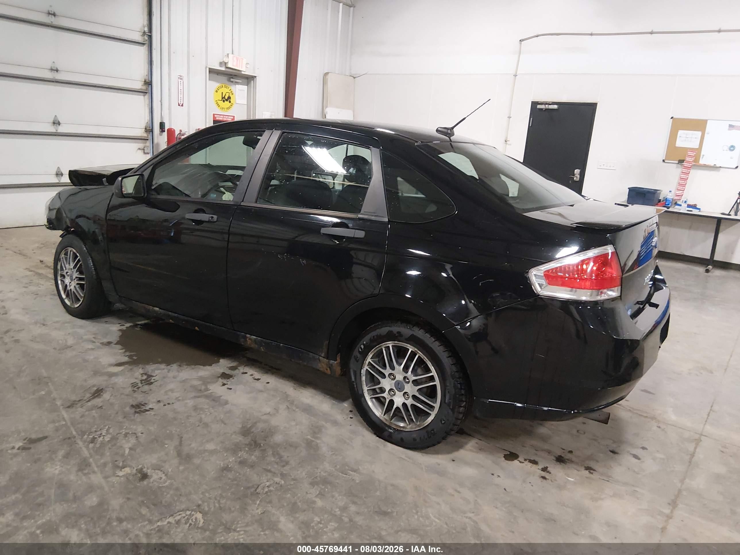 2010 Ford Focus Se Black vin: 1FAHP3FN9AW138112